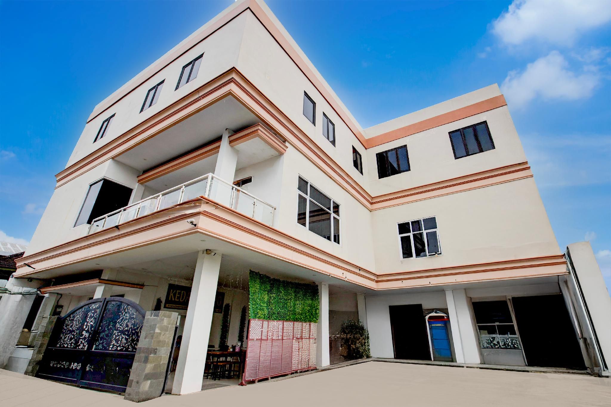 Hotel O Balikpapan near Siloam Hospital formerly Syafla Guest House