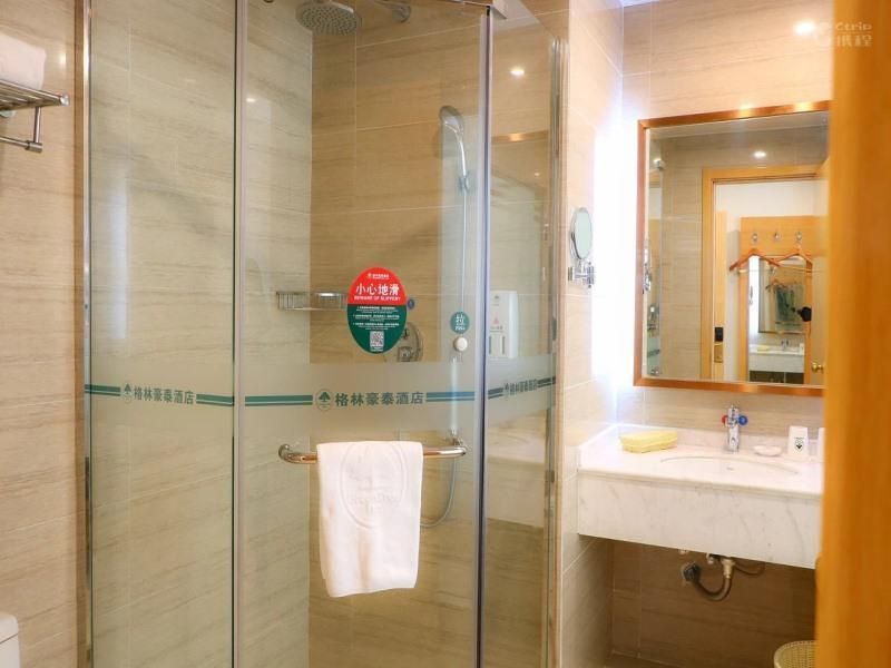Twin Business Room