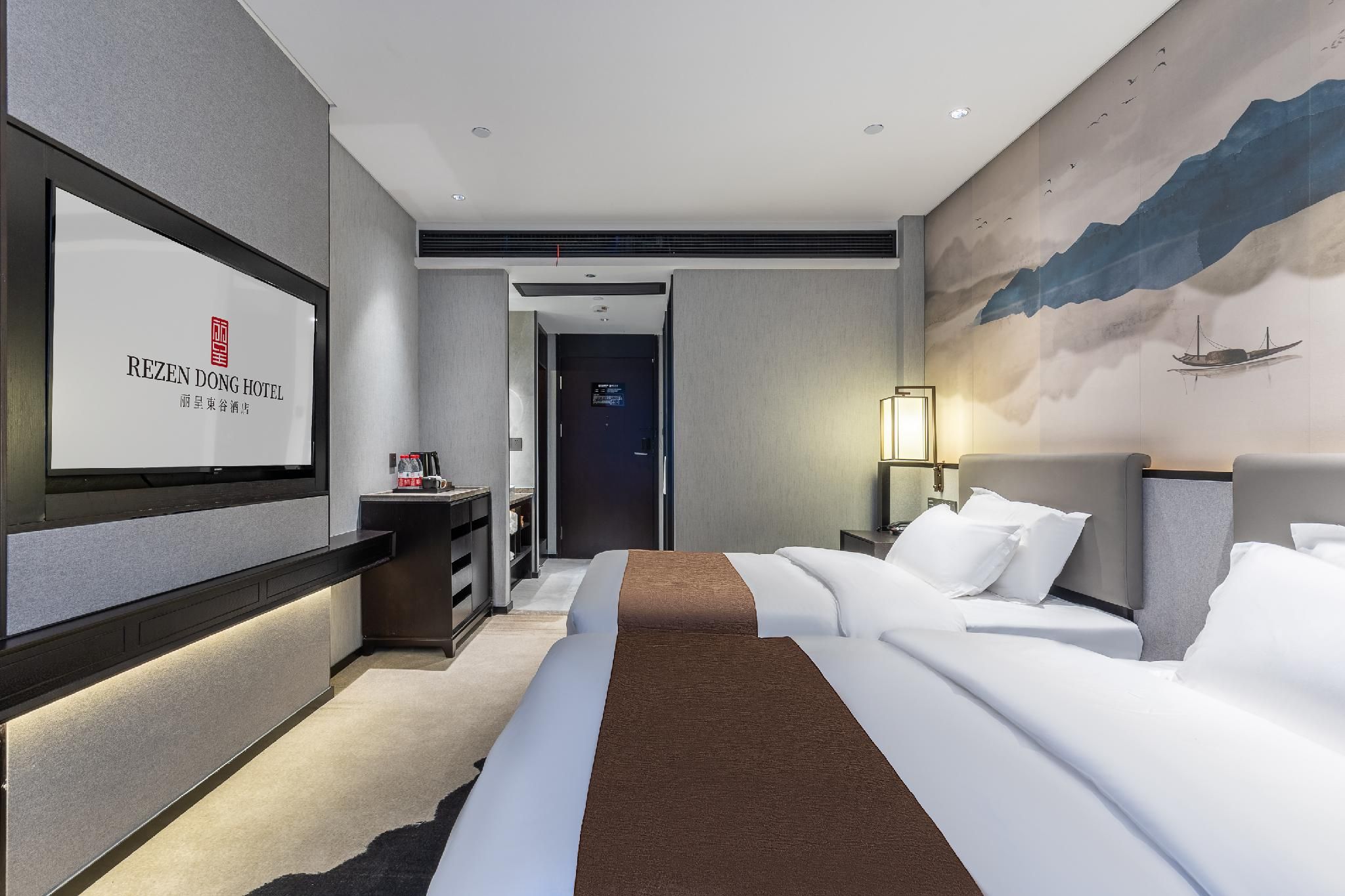 Twin Superior Room