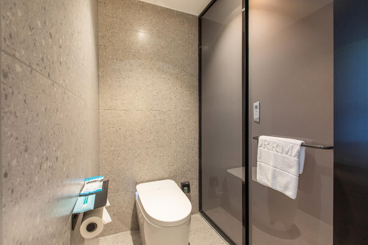 Dossen - Standard Bed Room