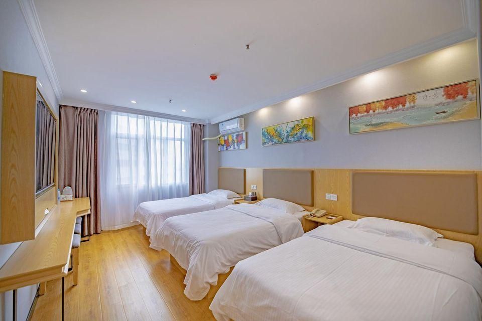 GreenTree Inn Anhui Fuyang Railway Station W XianGYAng Road Business Hotel Tripe Room 2