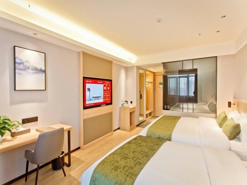 GTI - Guest Room, Chess