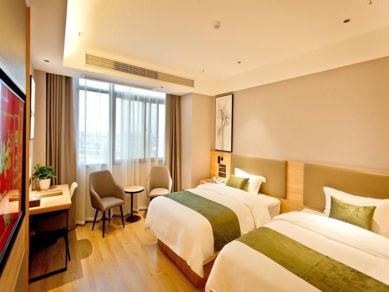 Twin Room with View