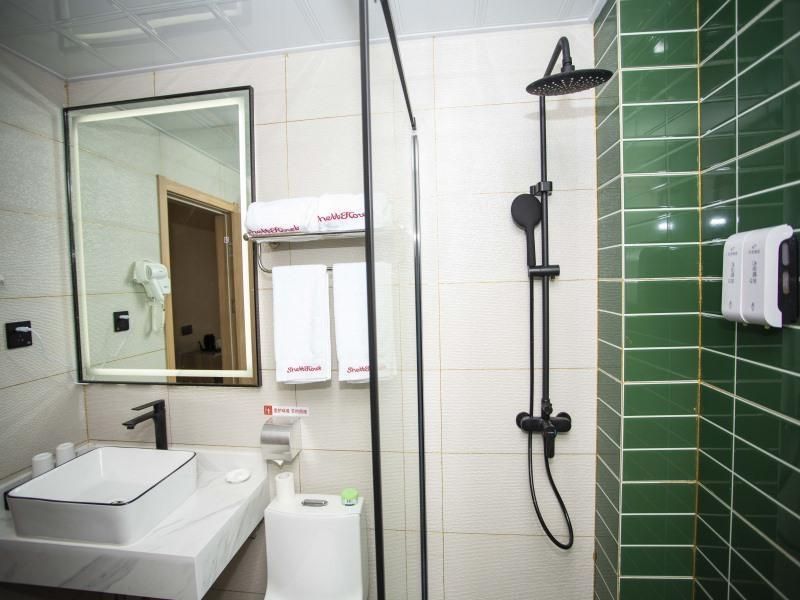 Twin Bussiness Room