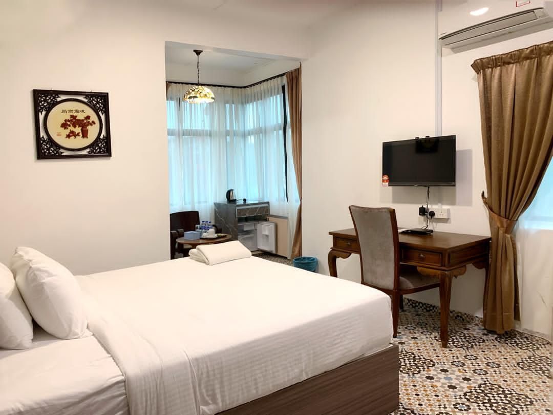 Pearl Inn High Floor Executive Deluxe Triple Room - Non-Smoking