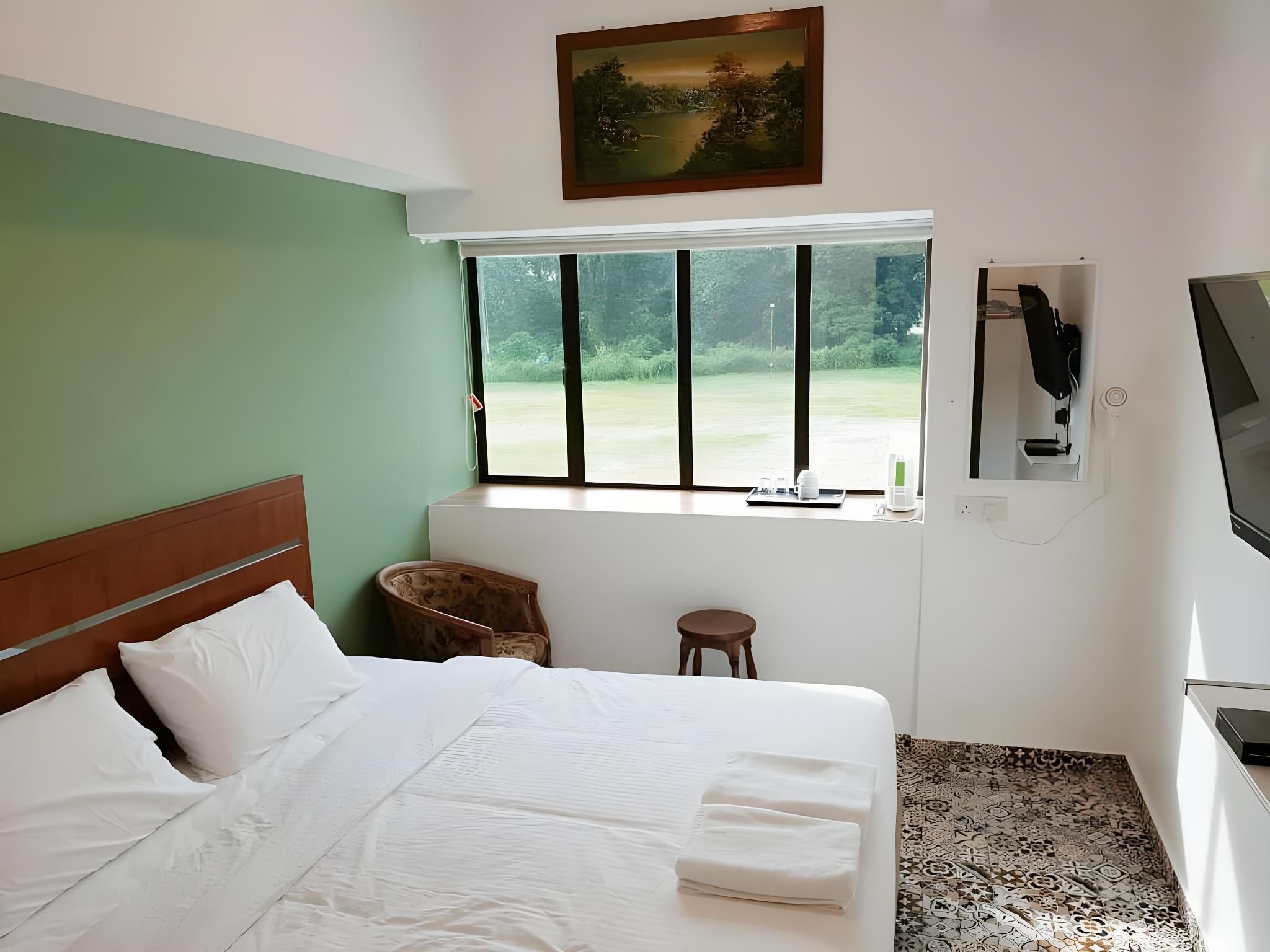 King Room With View Non-Smoking