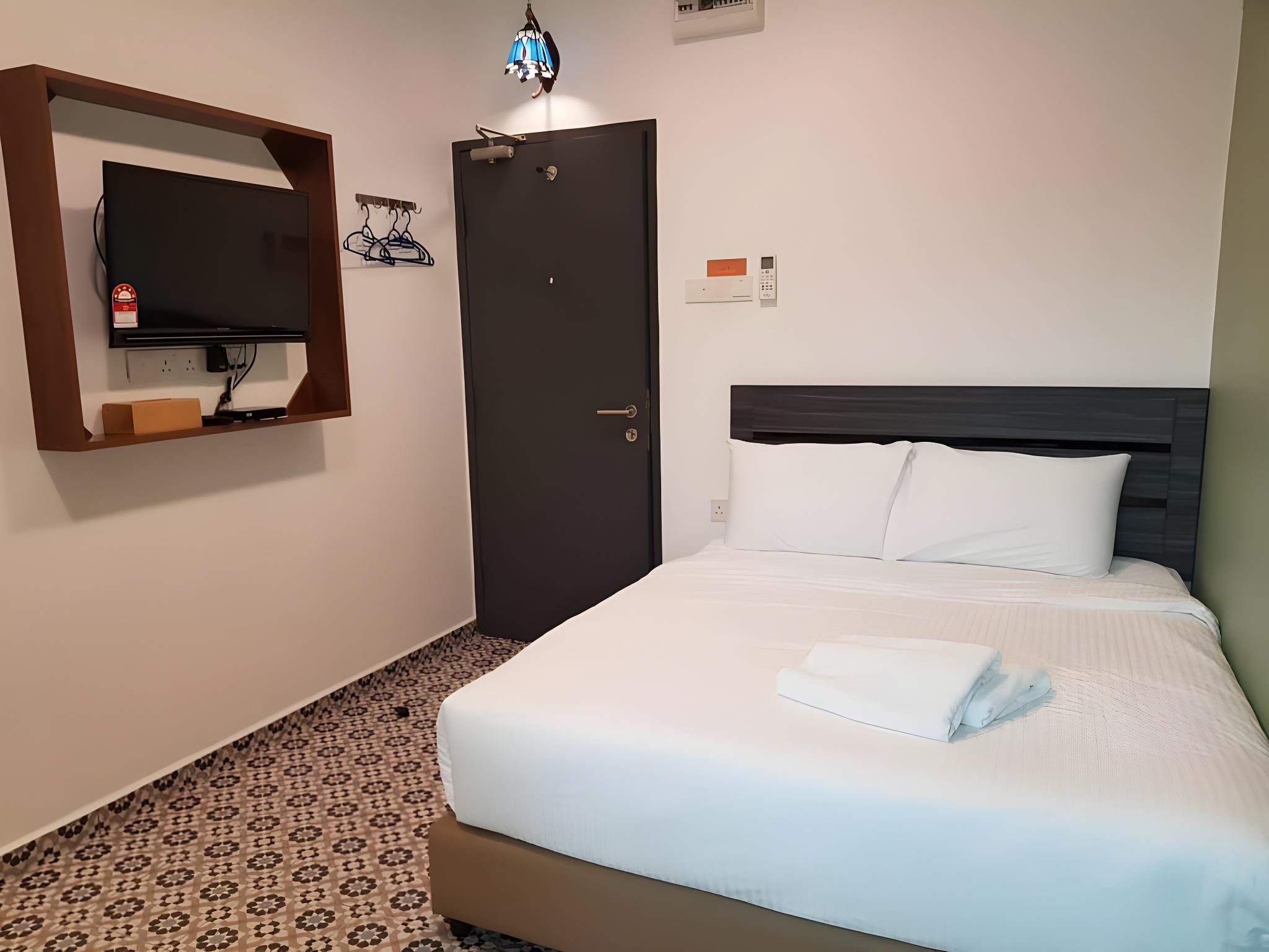 High Floor Queen - Non-Smoking