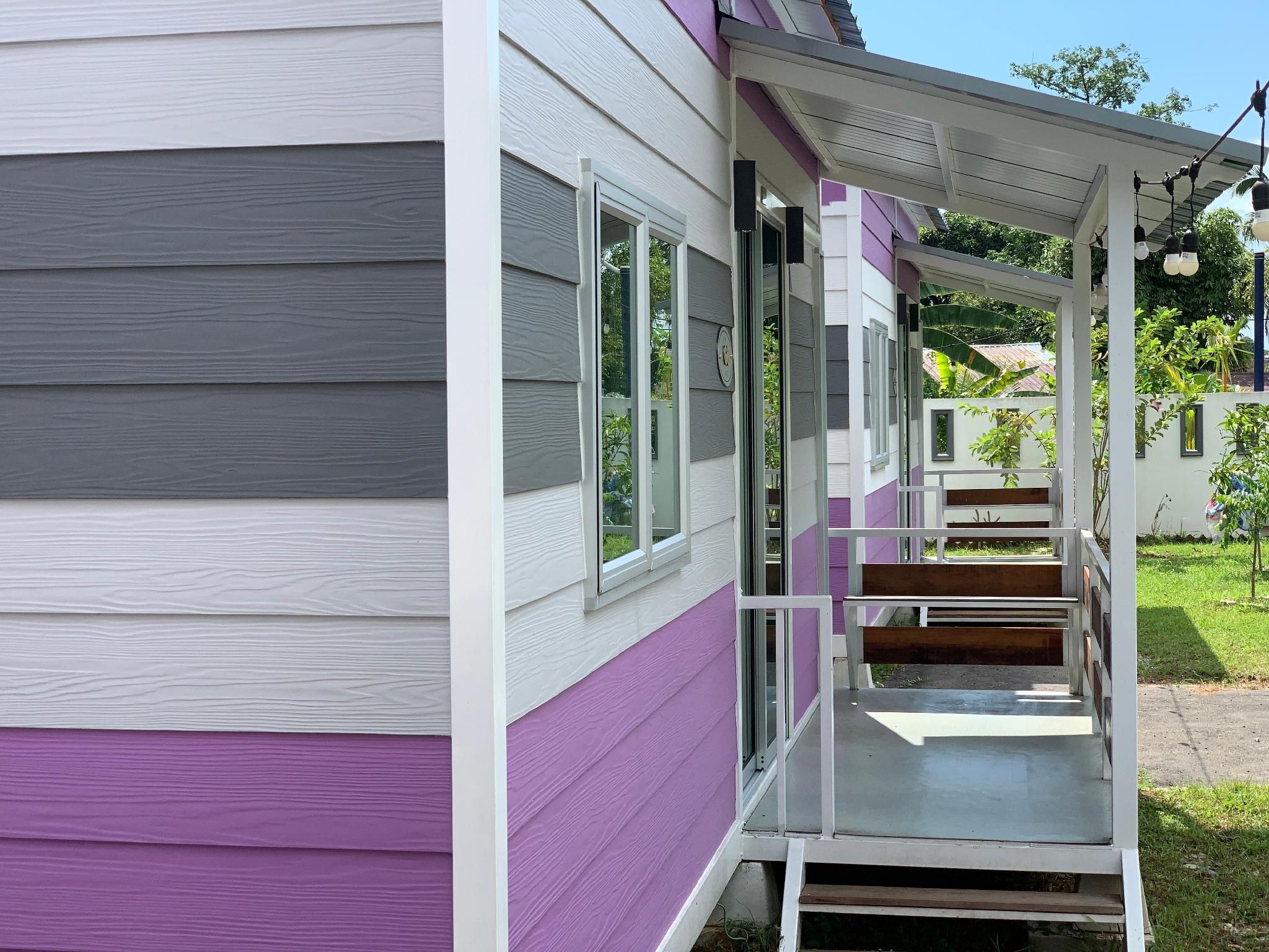 Raintown Cottage Superior Room 2