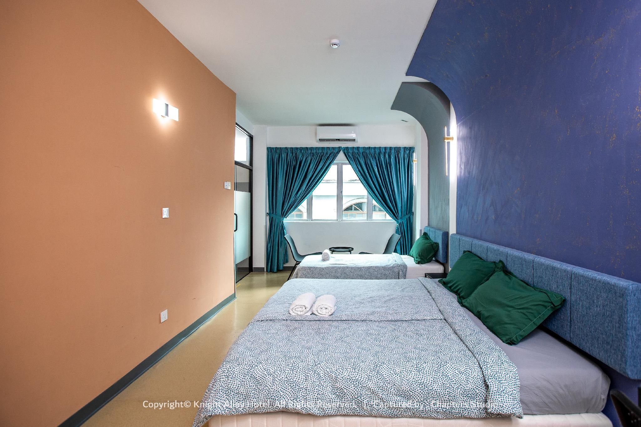 Triple Room with Private Bathroom