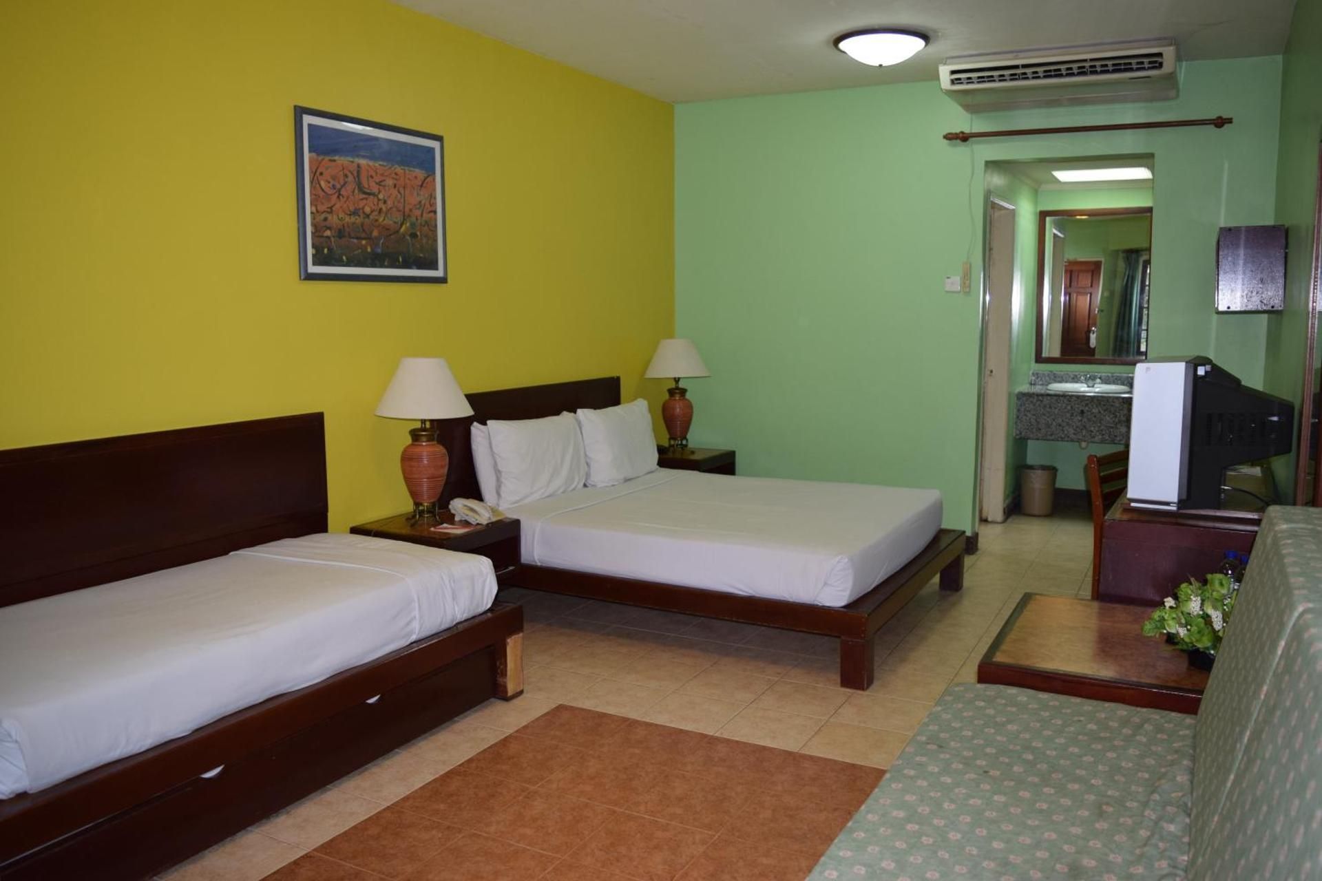 Bukit Merah Laketown Resort Standard Room 2