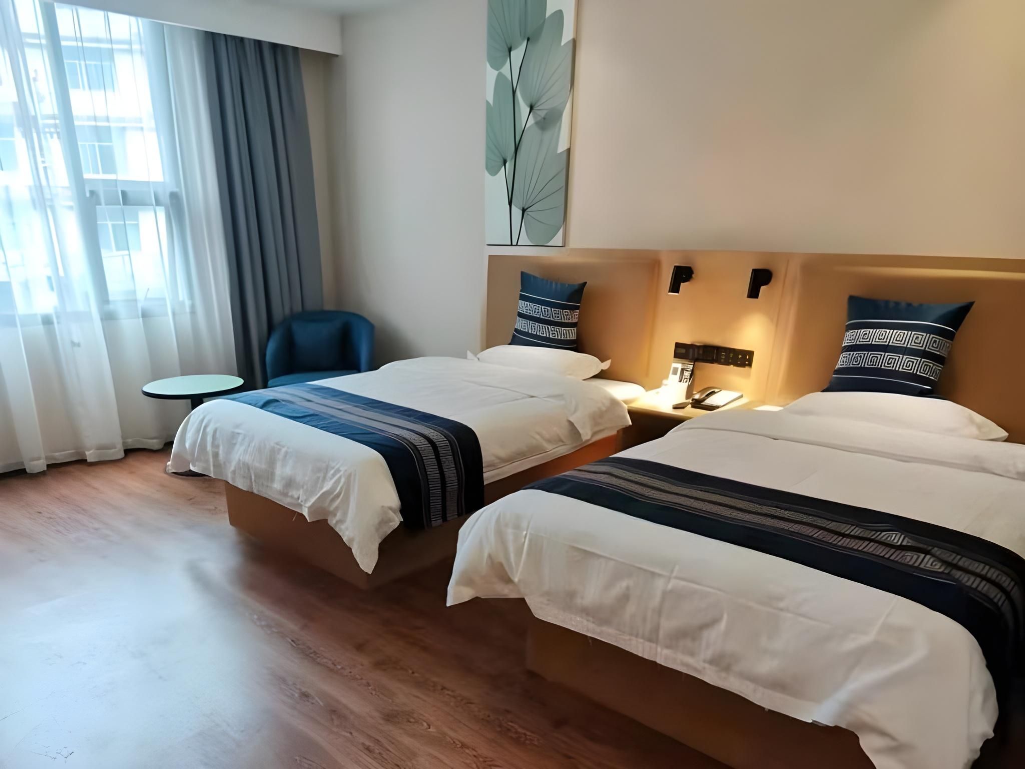 Twin Business Room