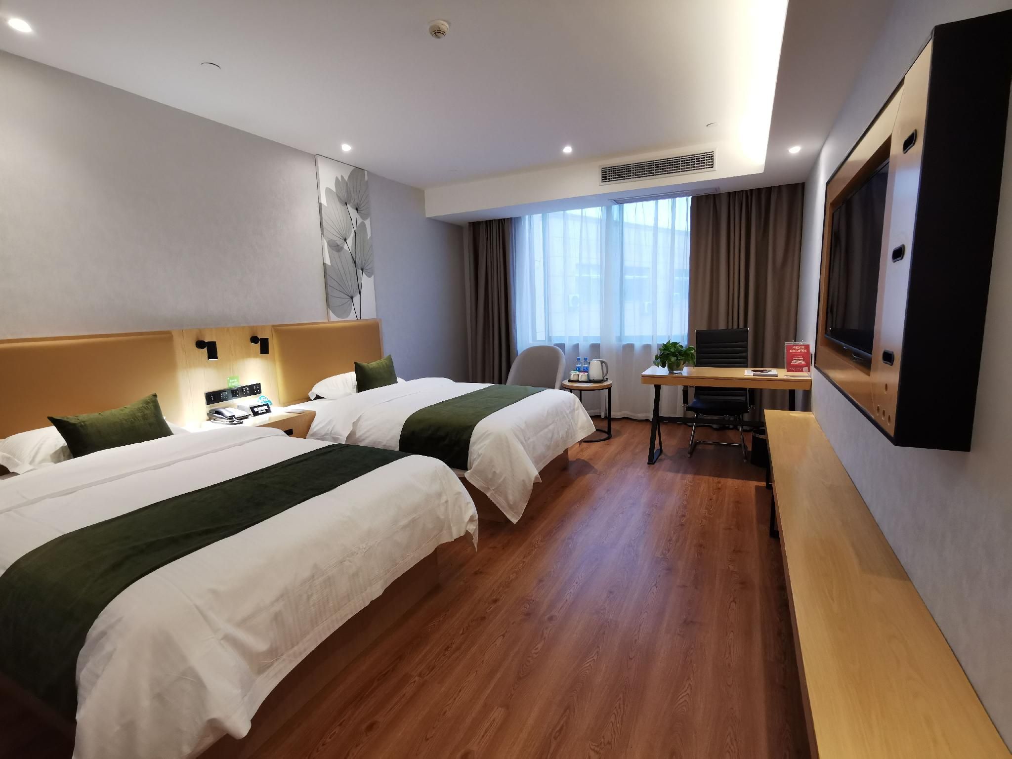 2 Bed Twin Superior Room