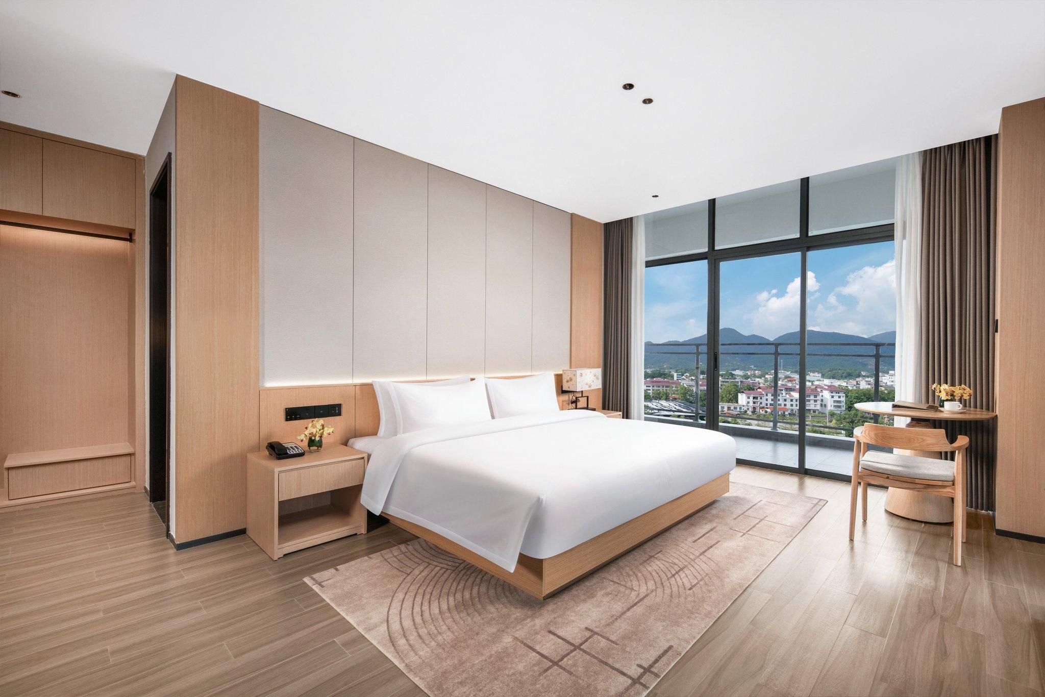 1 King 1 Futon 1 Bedroom Suite Kids Theme