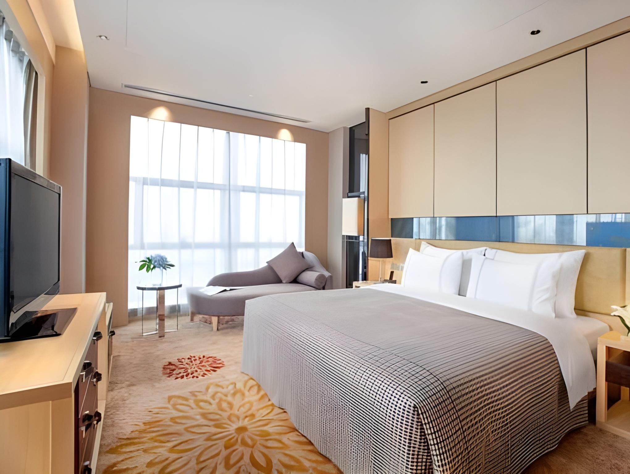 Deluxe Twin Bed
