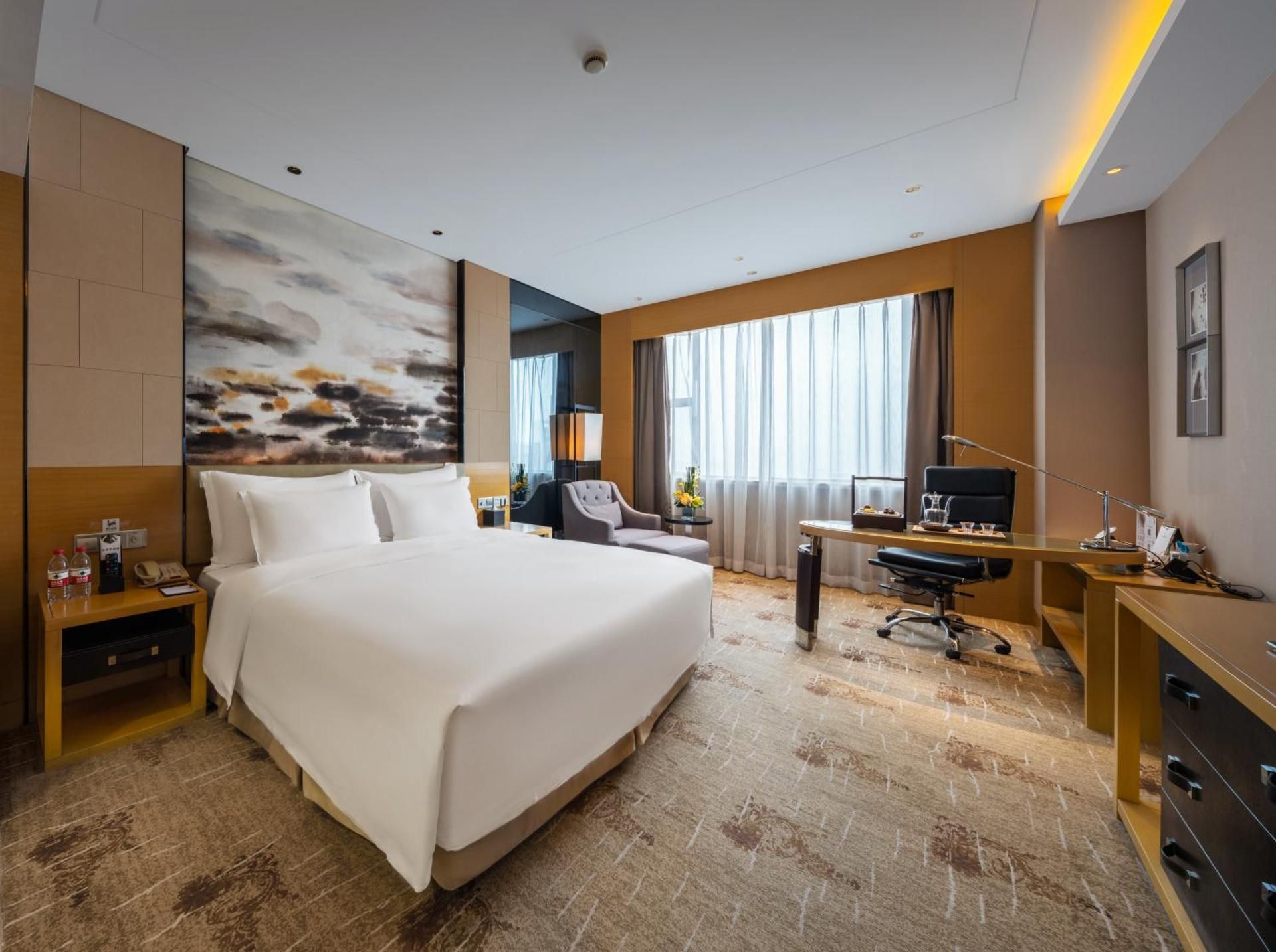 Deluxe King Bed