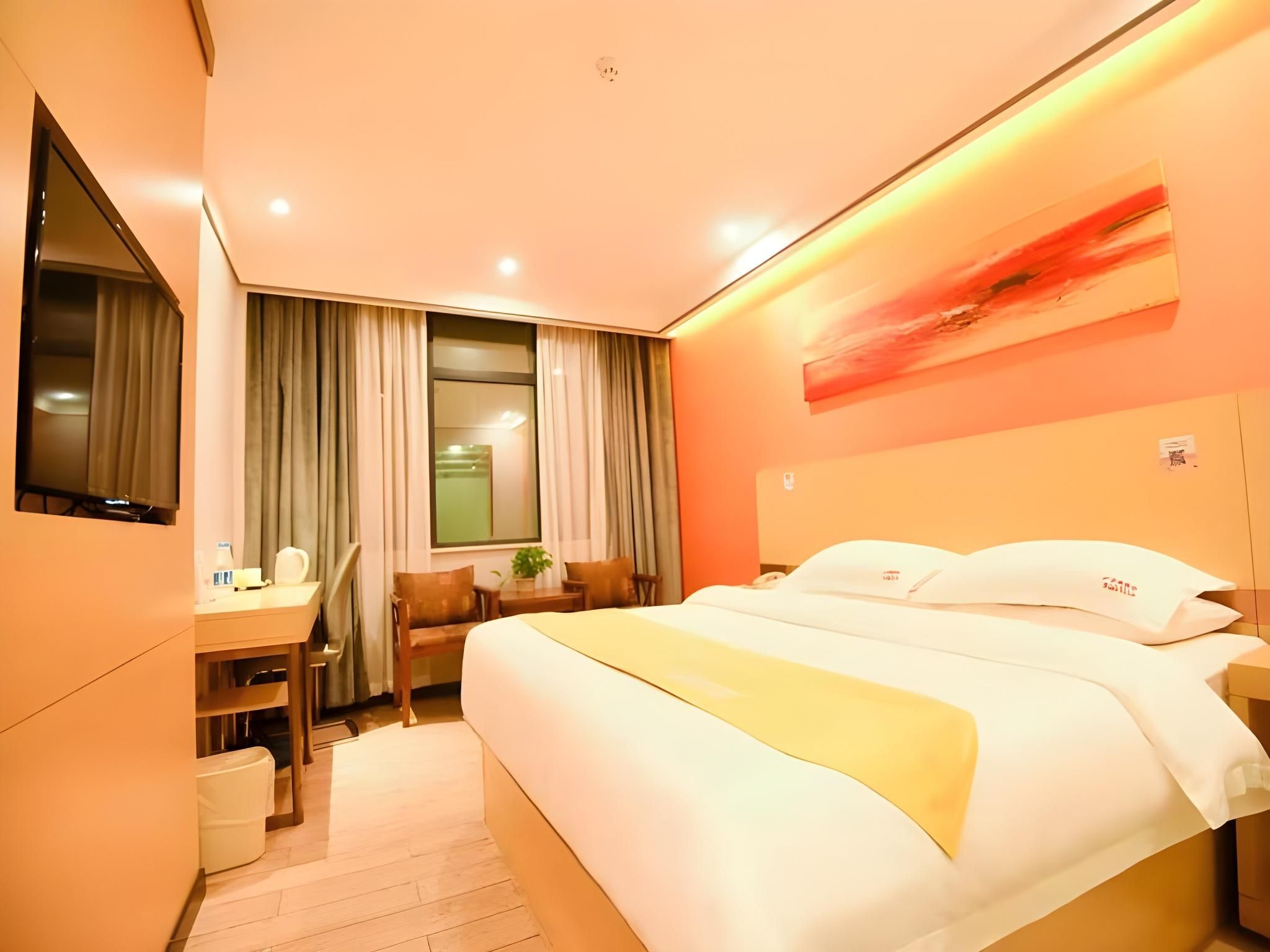 Business Queen Room