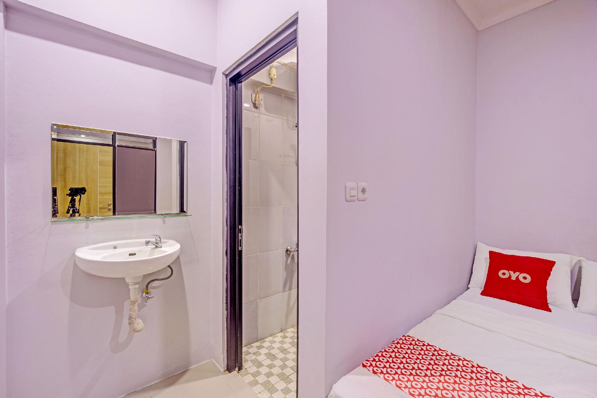Standard Single Rooms