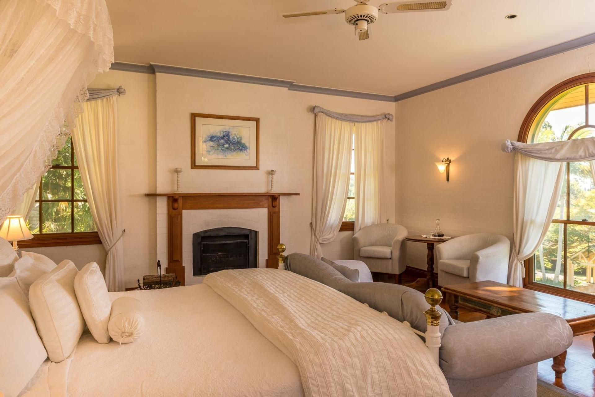 Executive King Room with Spa Bath
