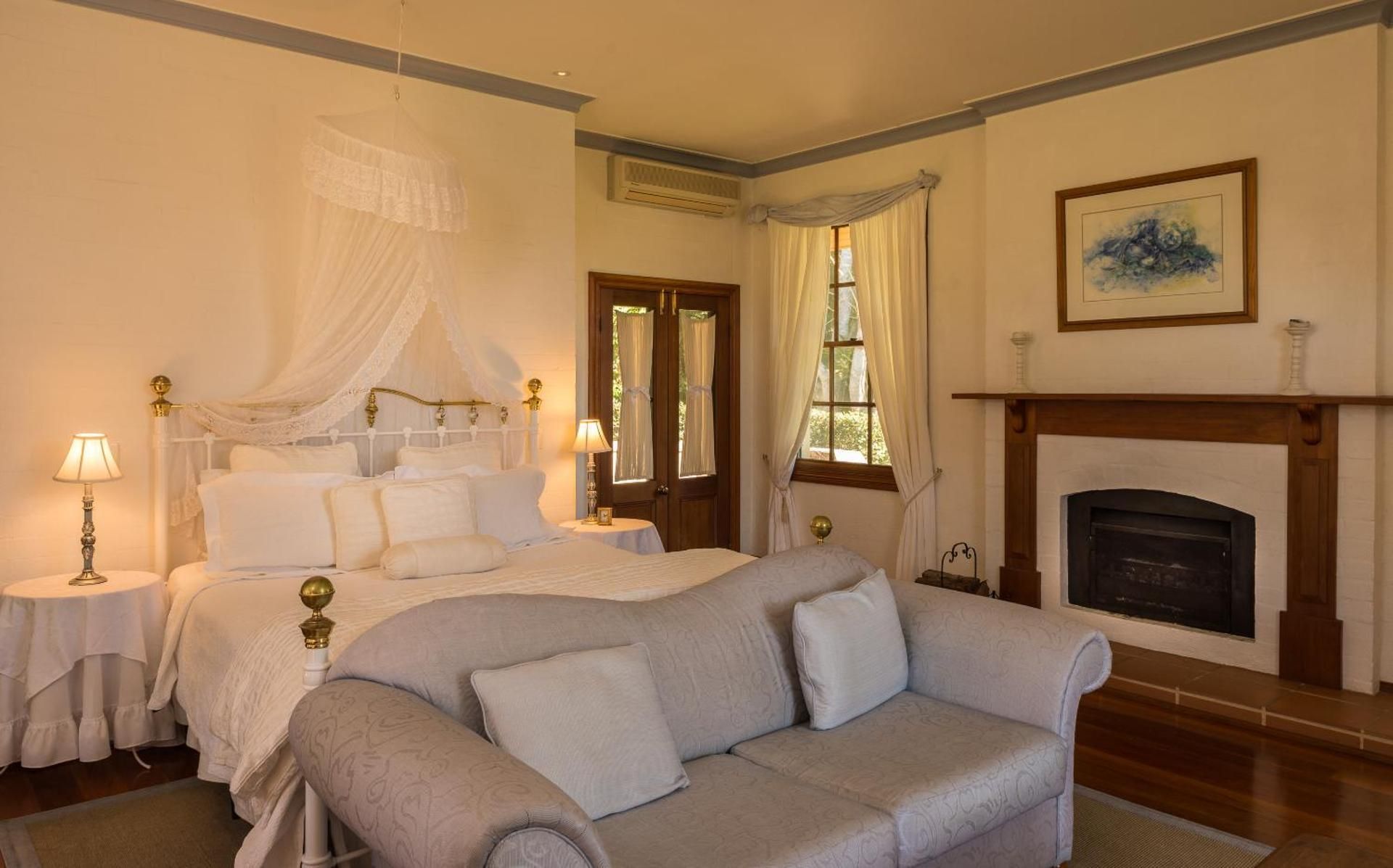 Executive King Room with Spa Bath