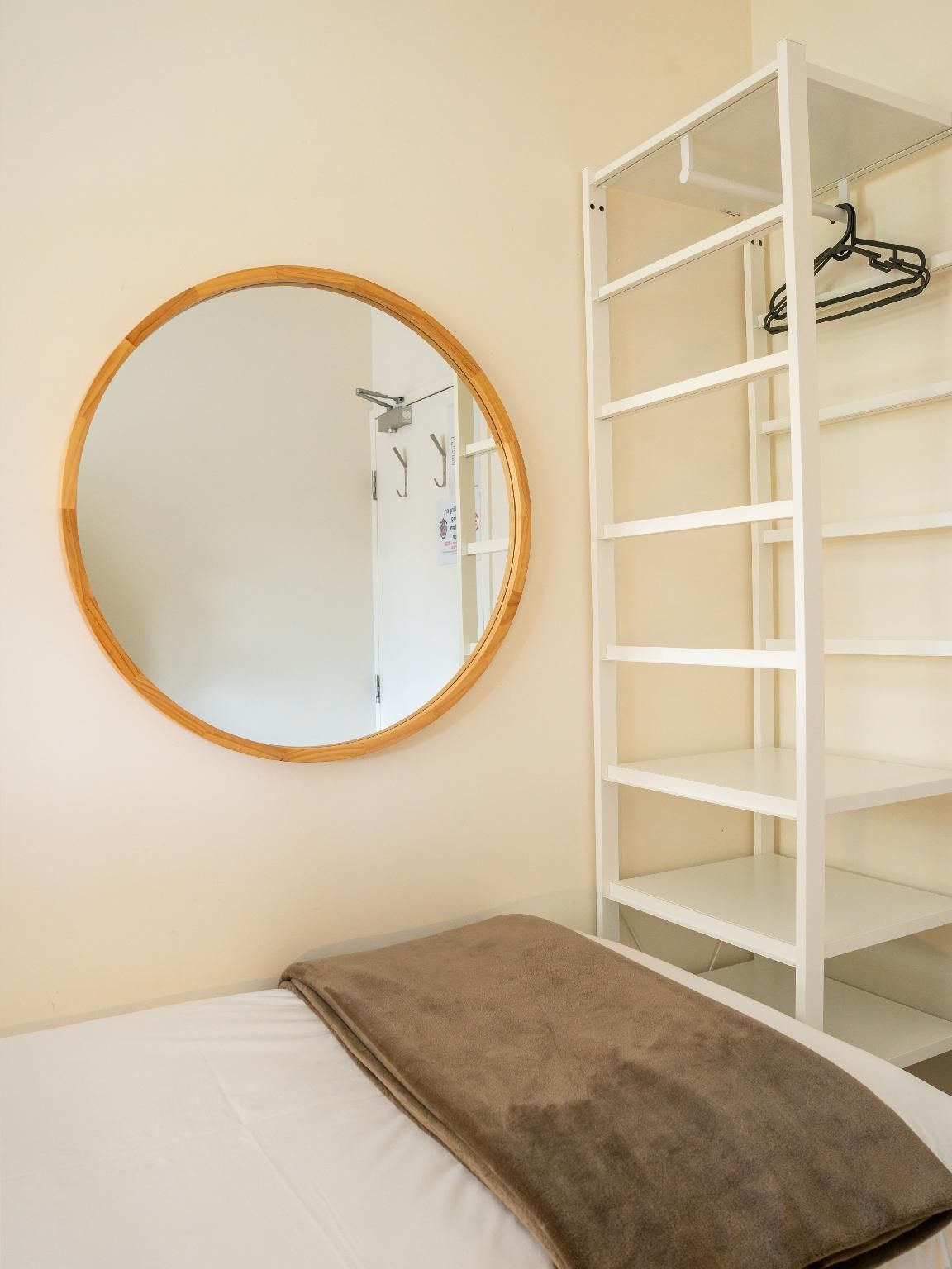 Twin Share with Shared Bathroom