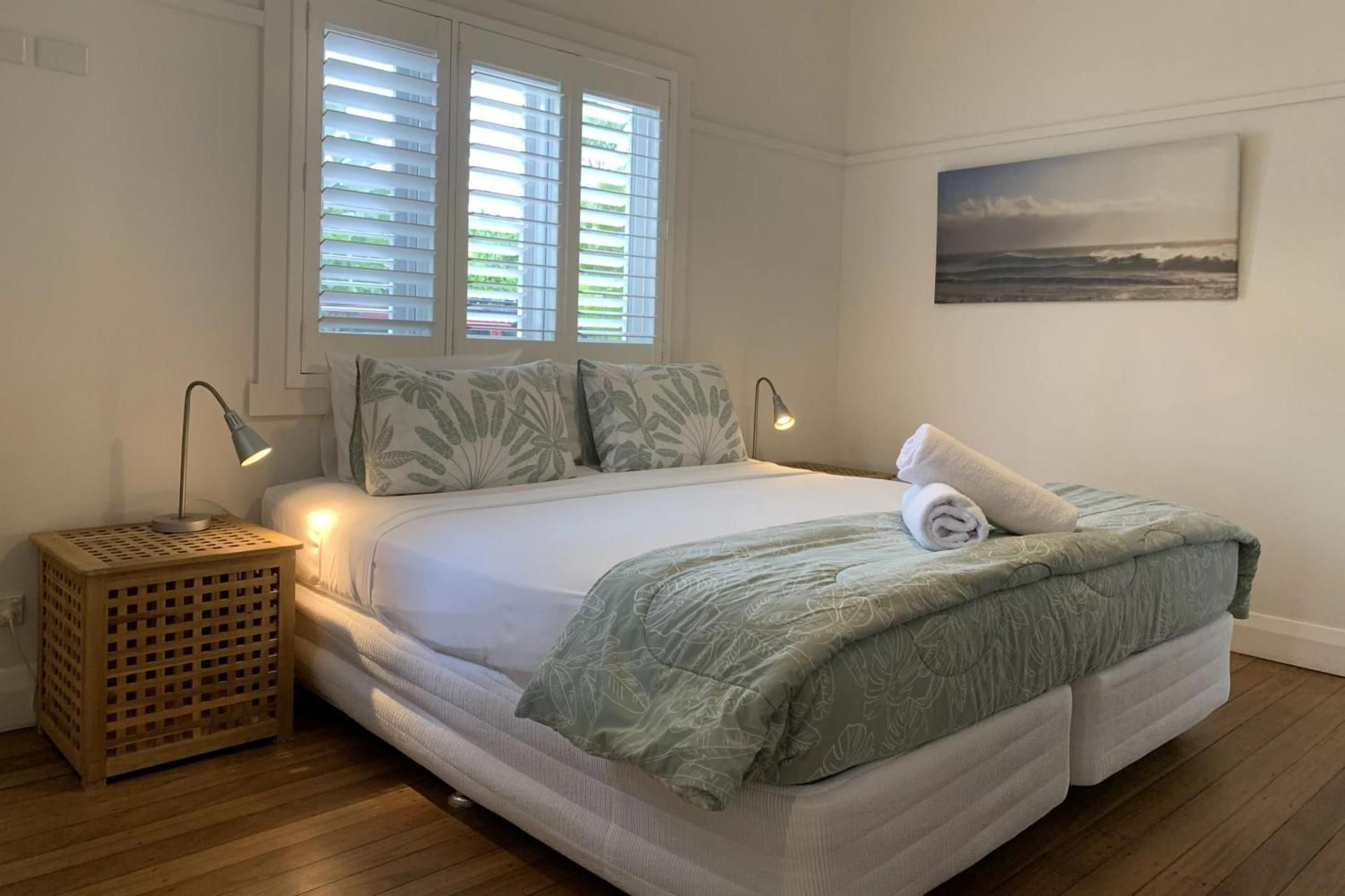 'Palms' King Ensuite
