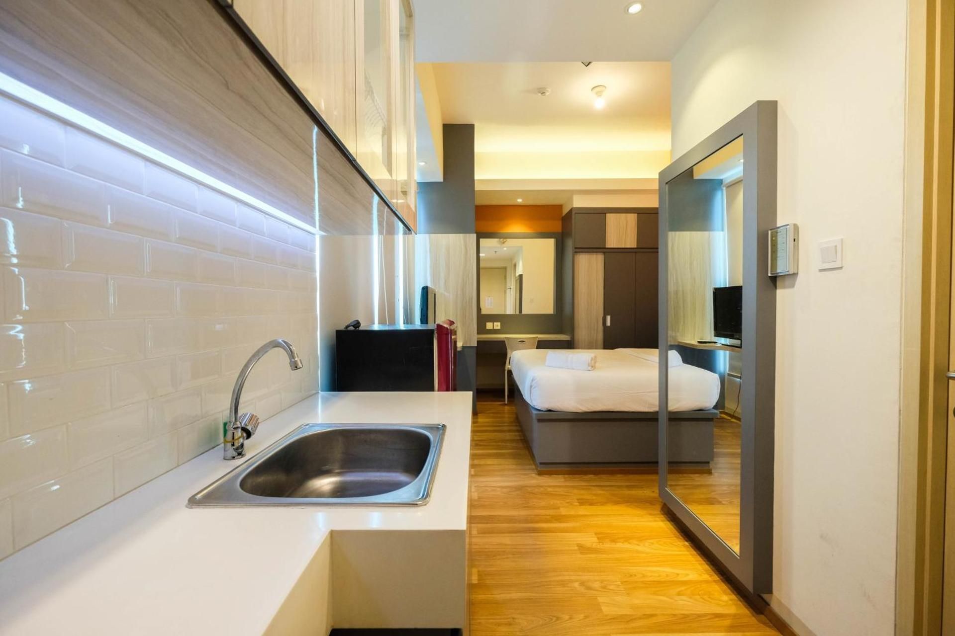 Studio Apartment