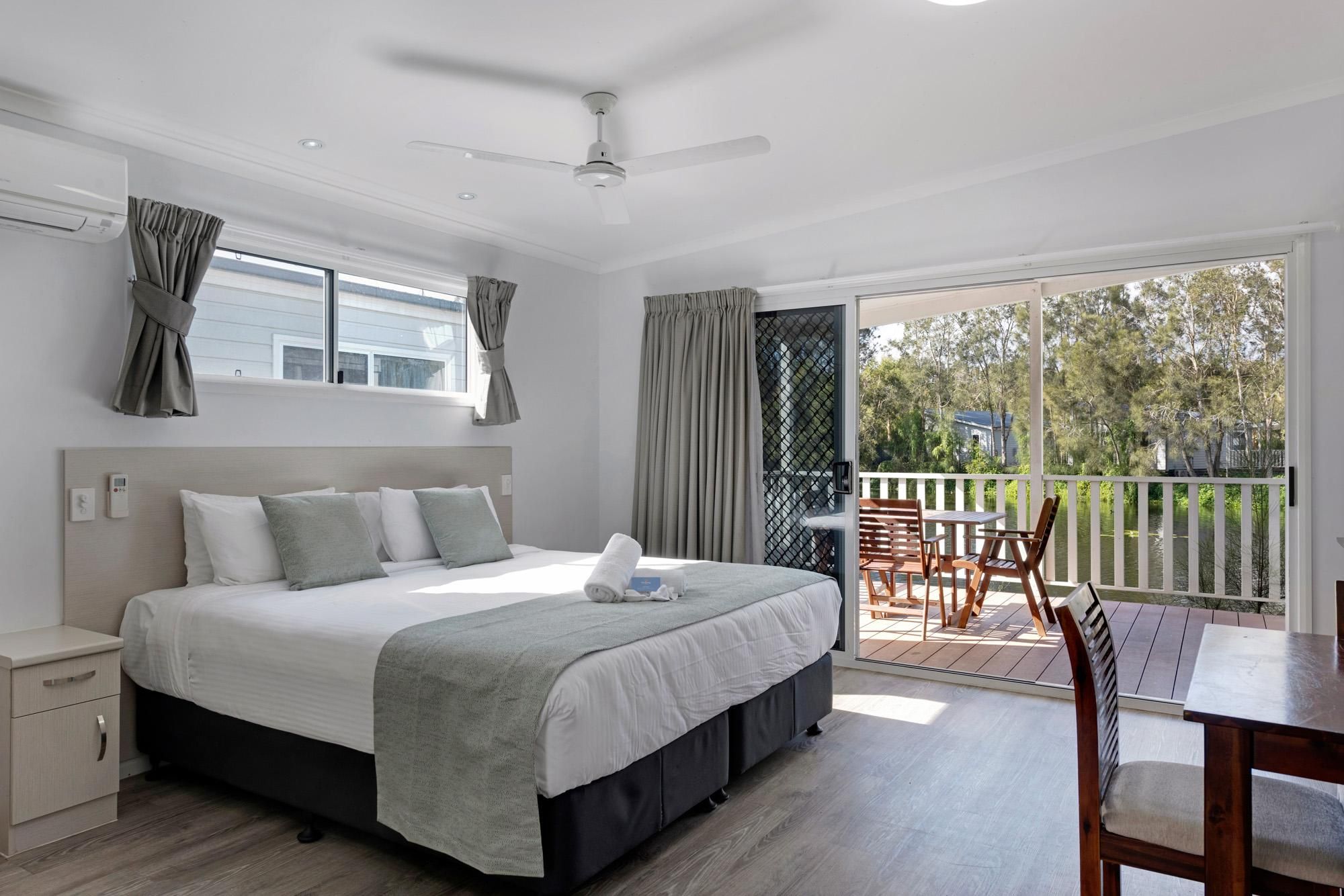 Deluxe - 4 Beds with Balcony