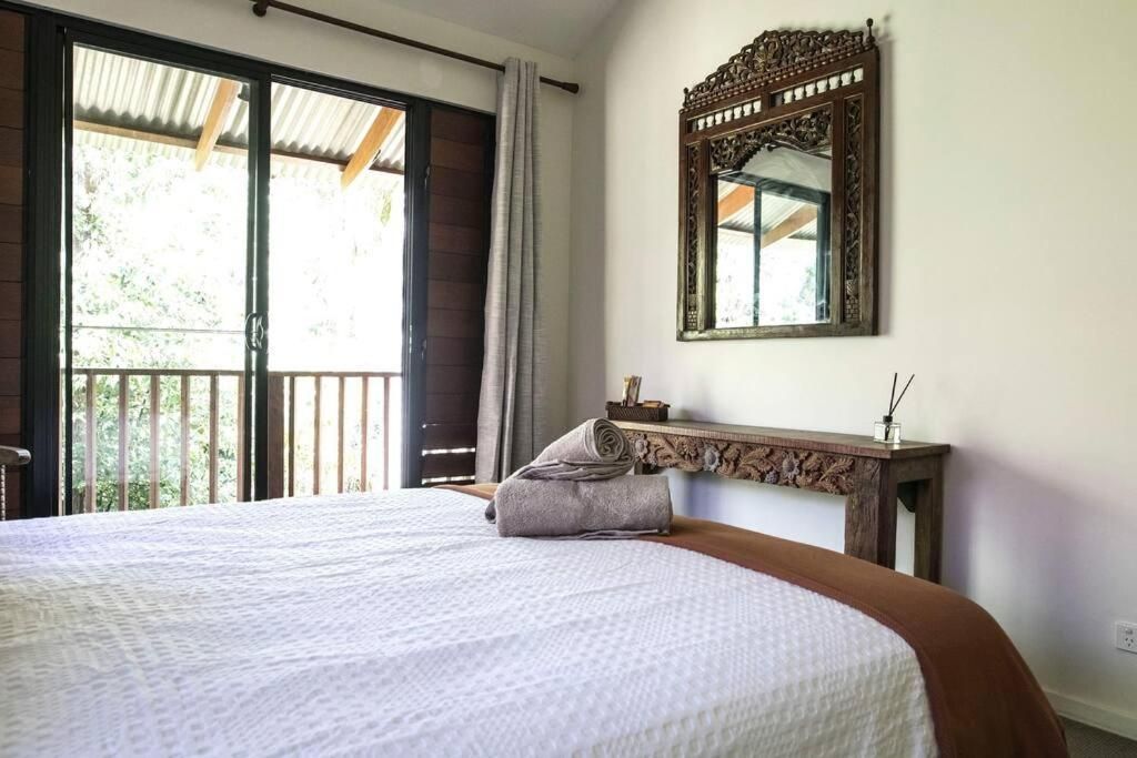 Double Room with Private External Bathroom