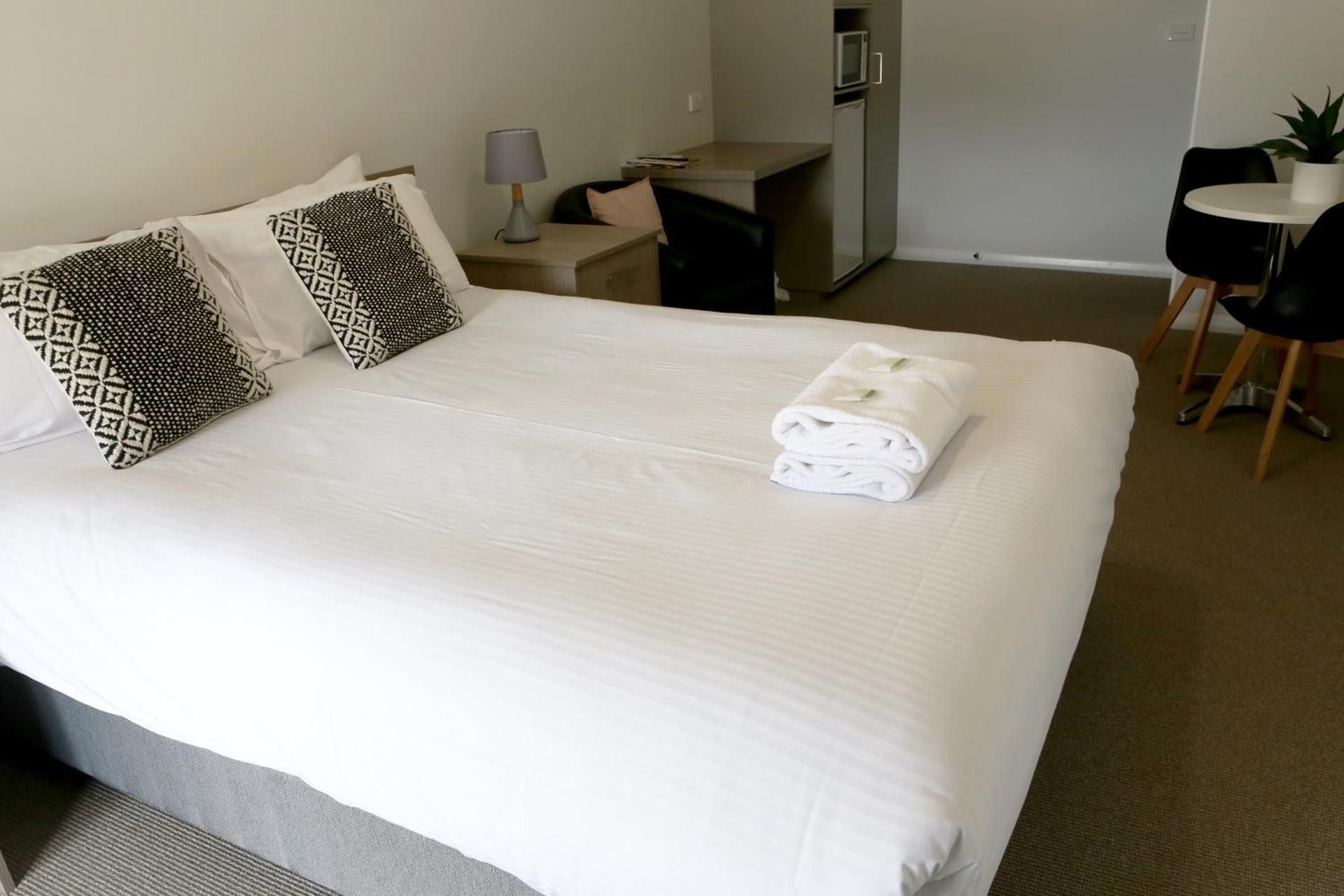 Deluxe Queen Room