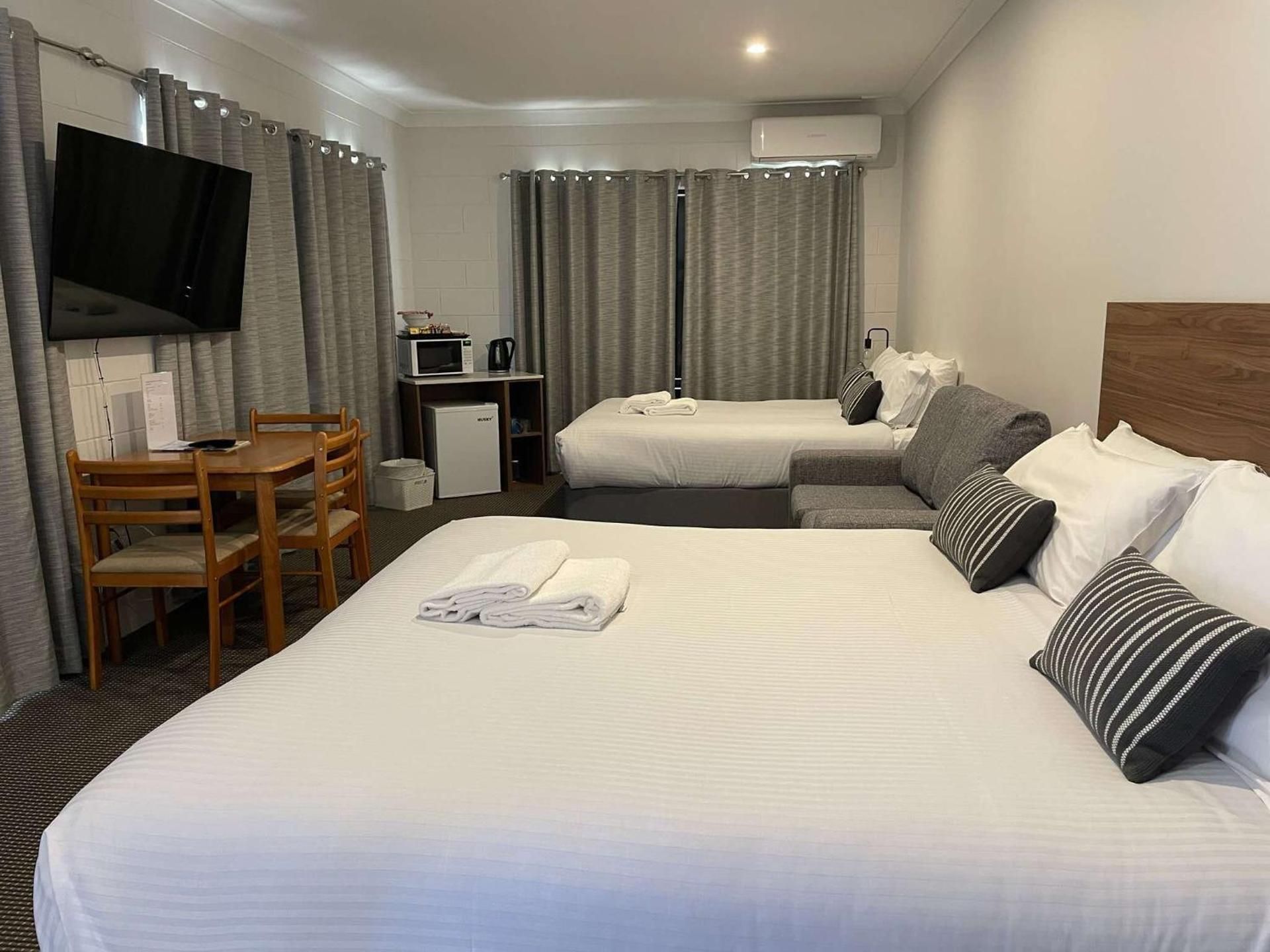 Comfort Quadruple Room