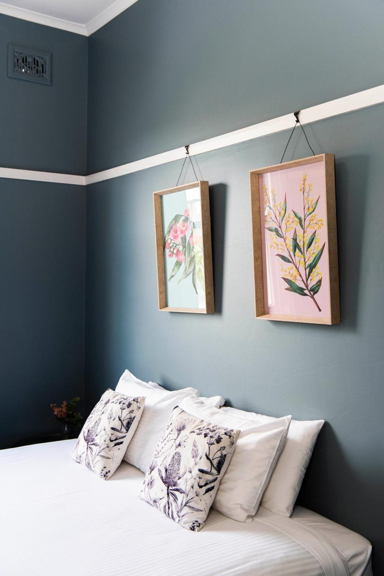 Queen Room with Shared Bathroom
