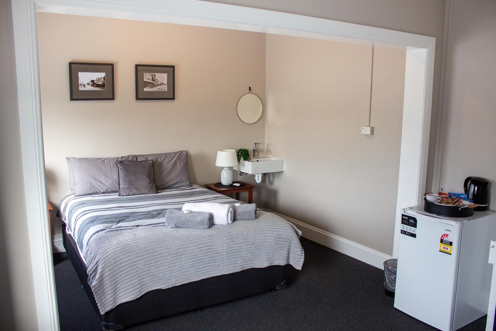 Double Room with Shared Bathroom