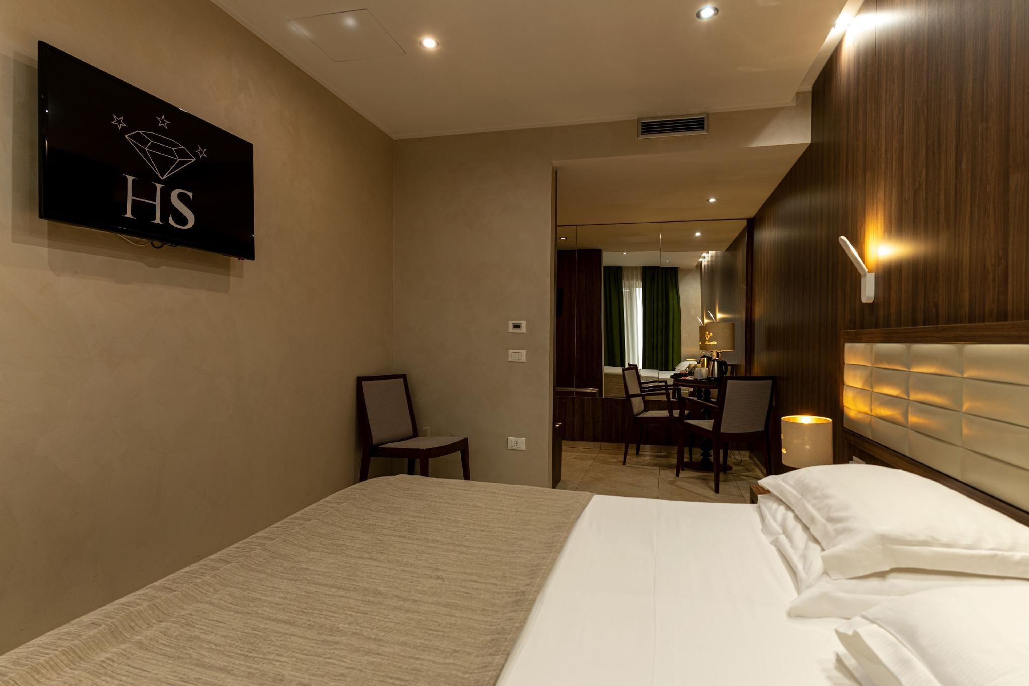 Deluxe Suite