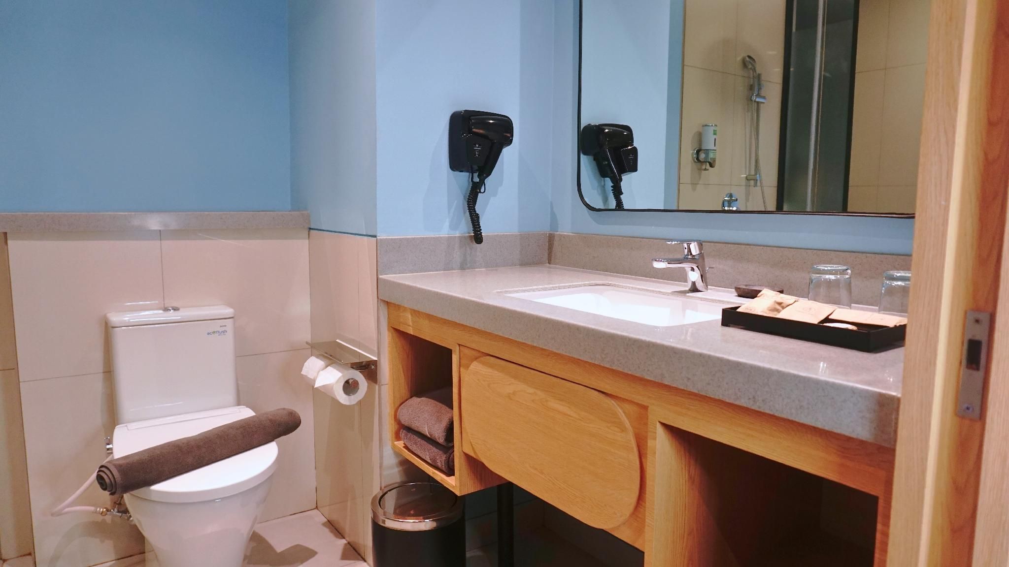 ibis Styles Serpong BSD City Superior Room With 2 Single Beds 3