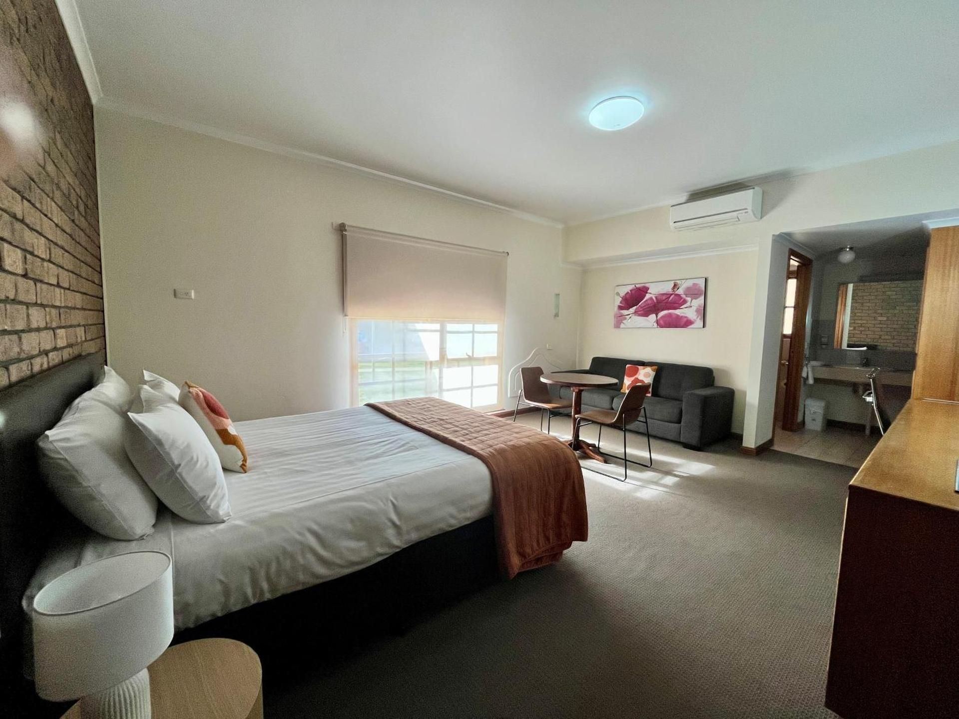 Queen Room