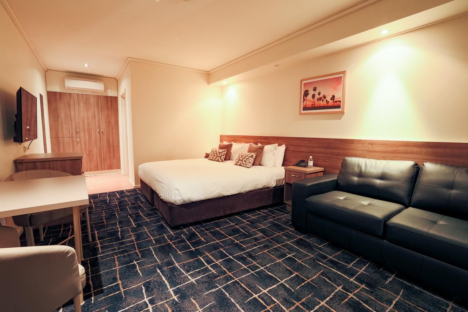 Queen Room with Pool View