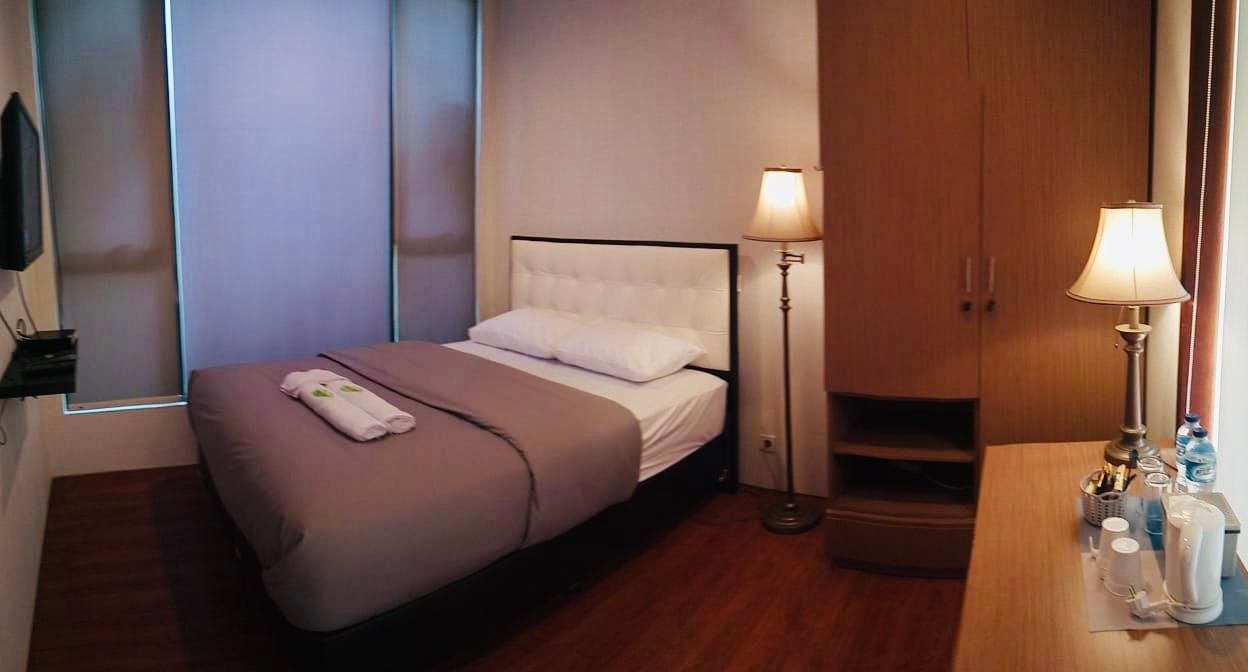 Deluxe Room with Shower