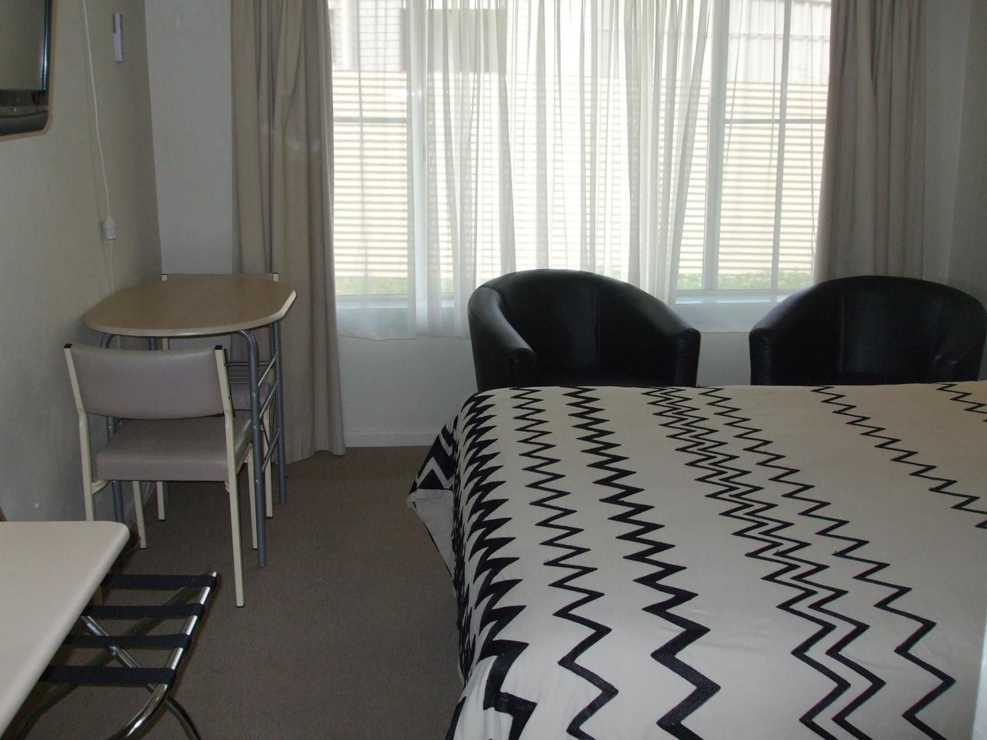 Standard Queen Room