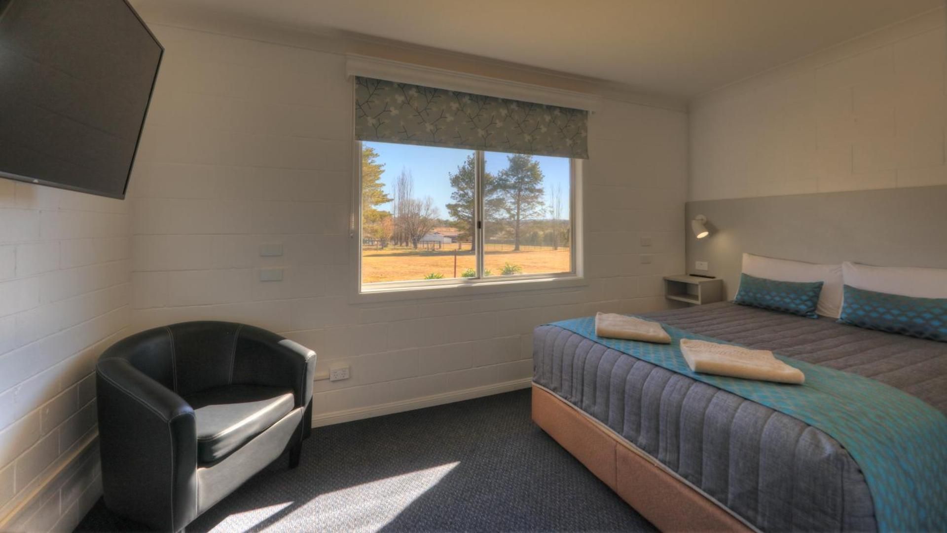 Deluxe Queen Room