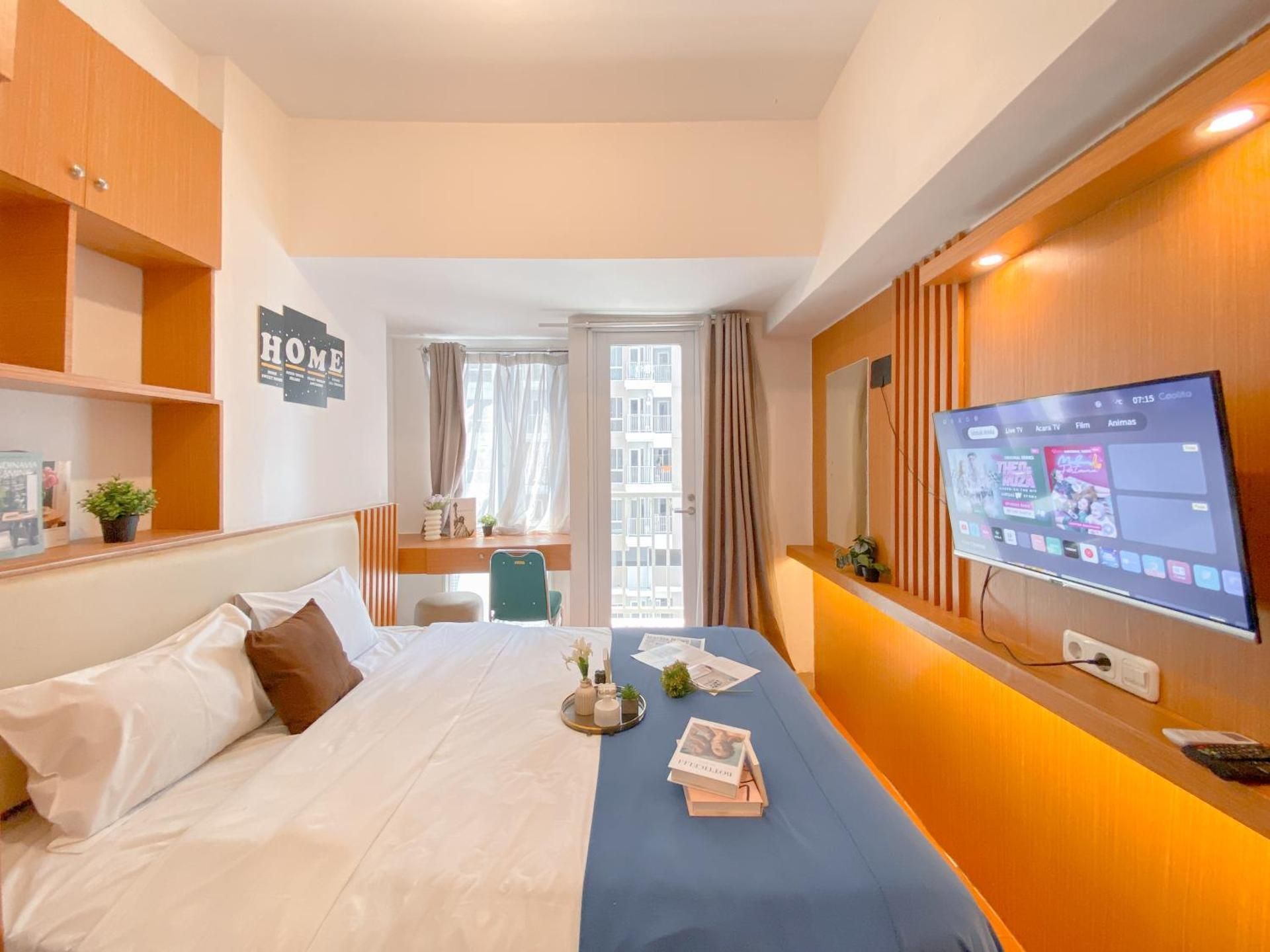 Studio Apartment