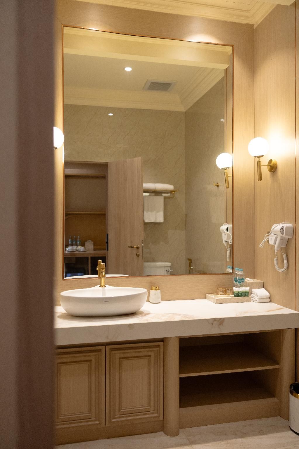 Premium Suite