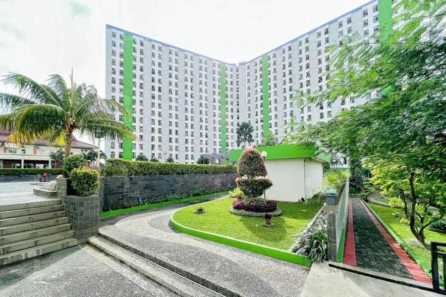 Apartemen Green Lake View Ciputat by Twin Property