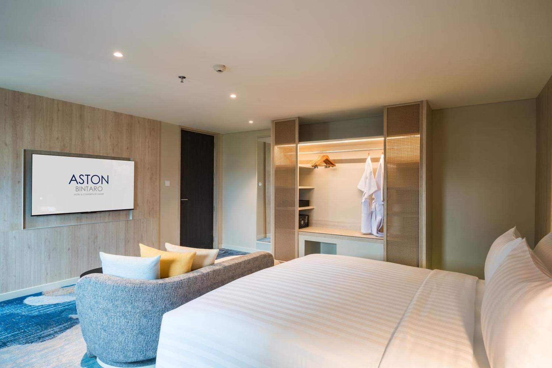 Aston Suite
