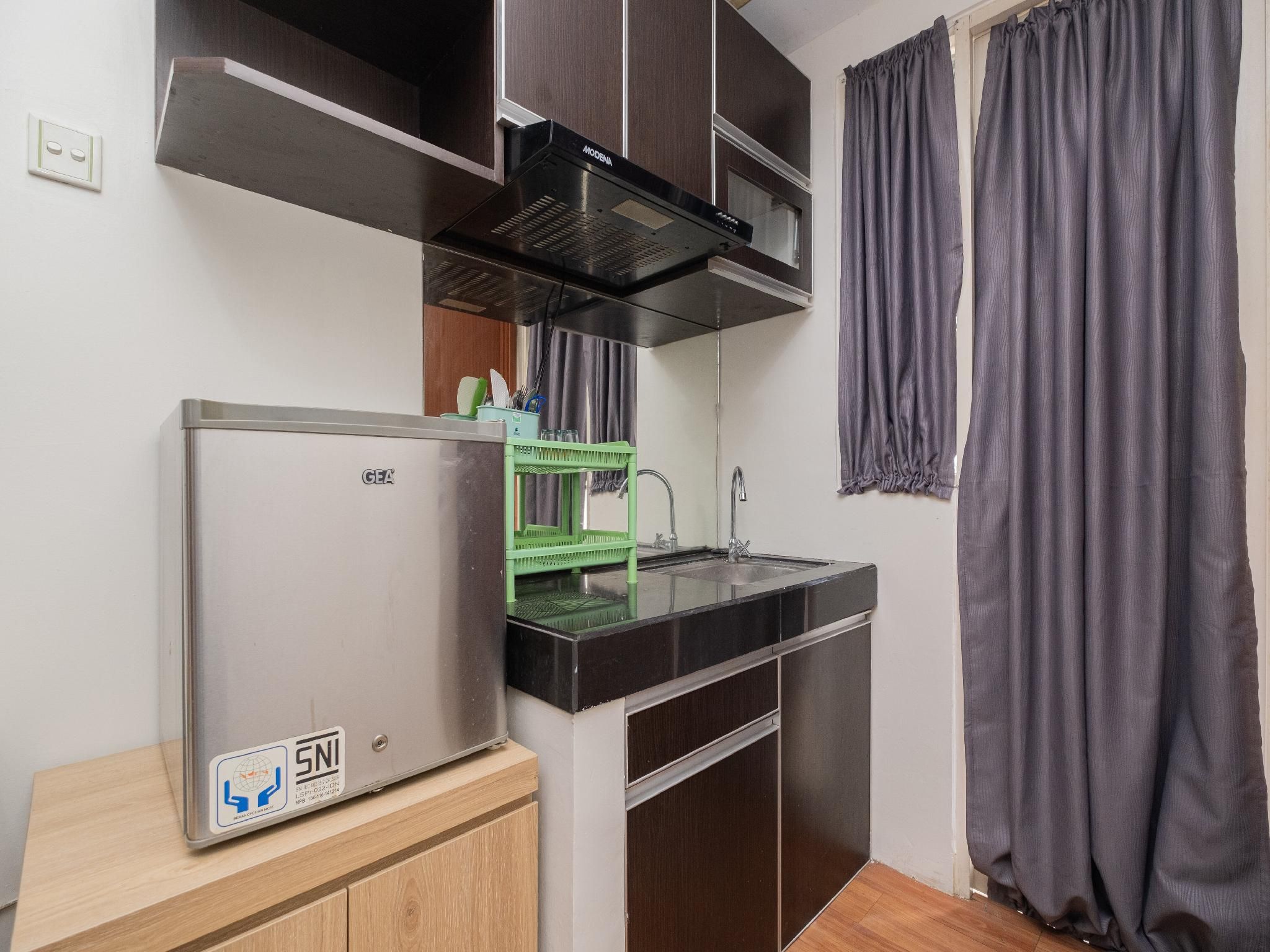 Apartemen Green Lake View Ciputat by Alfa Rooms Studio Double 2