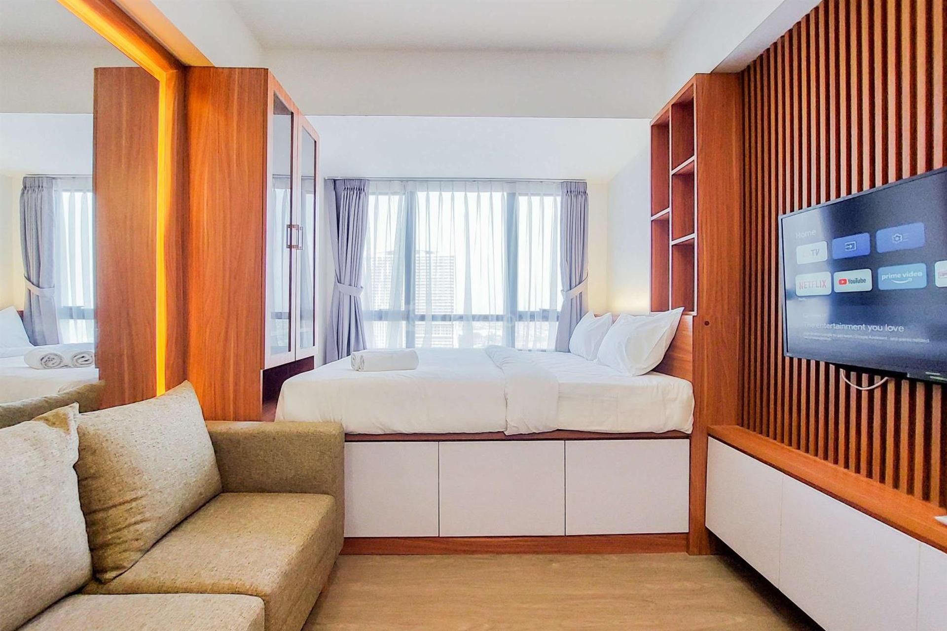 Studio Apartment