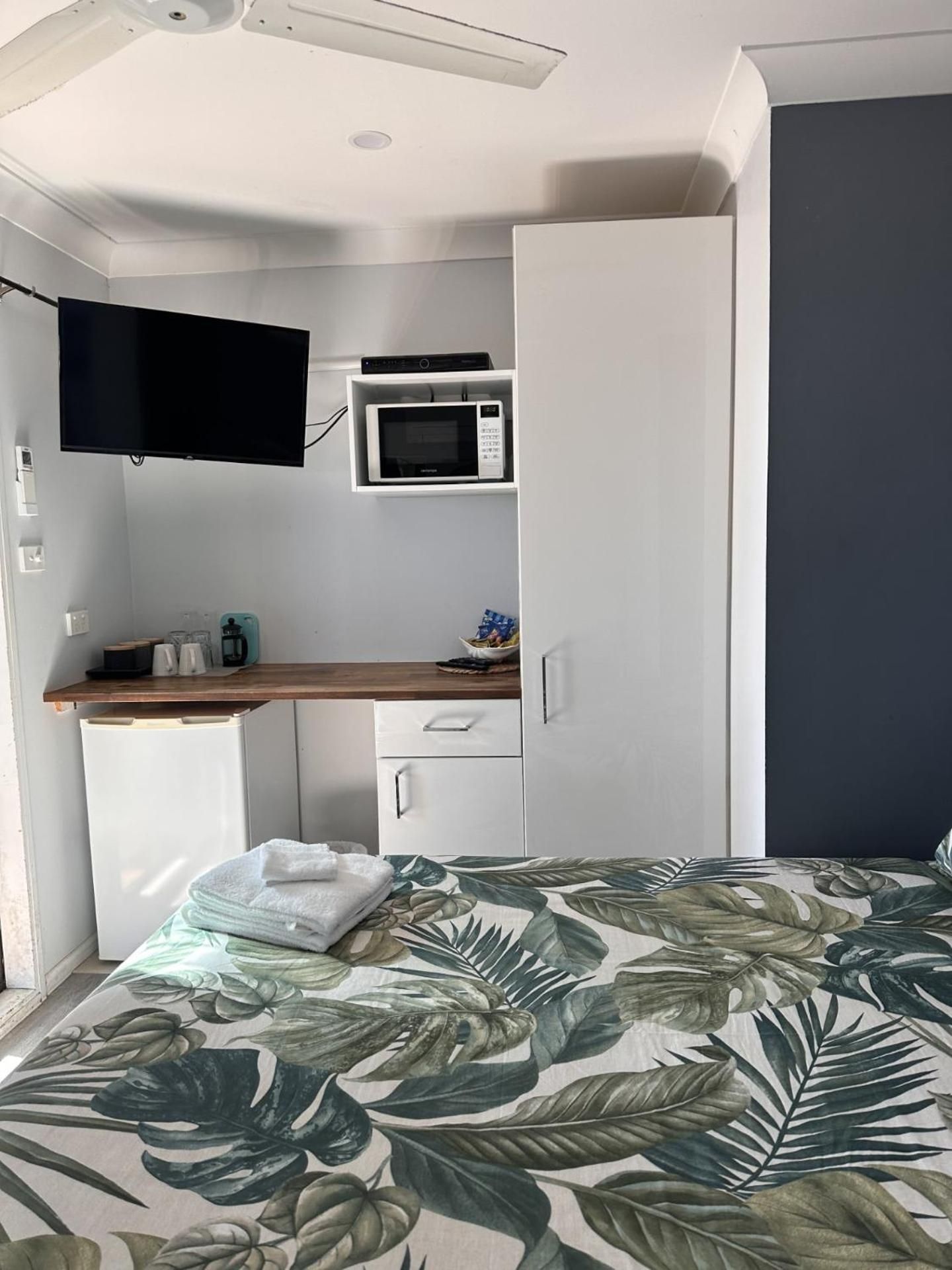 Queen Room with Sea View