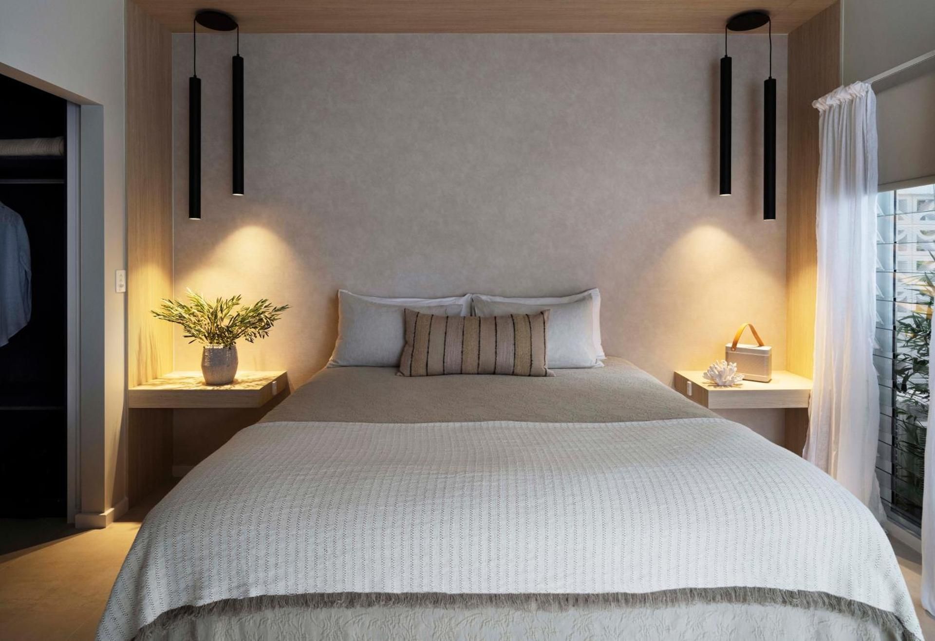 Deluxe King Suite