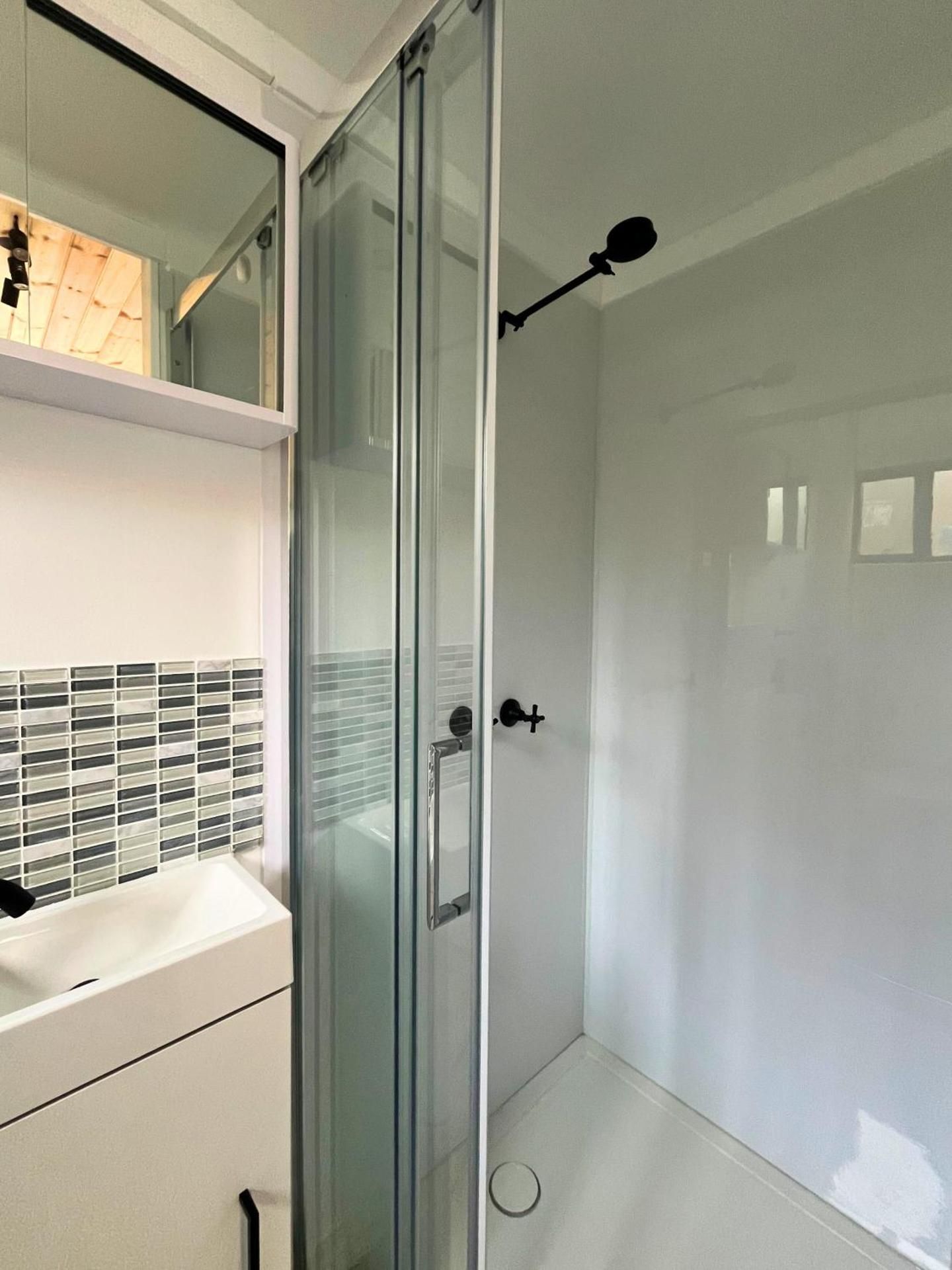 Studio with Spa Bath