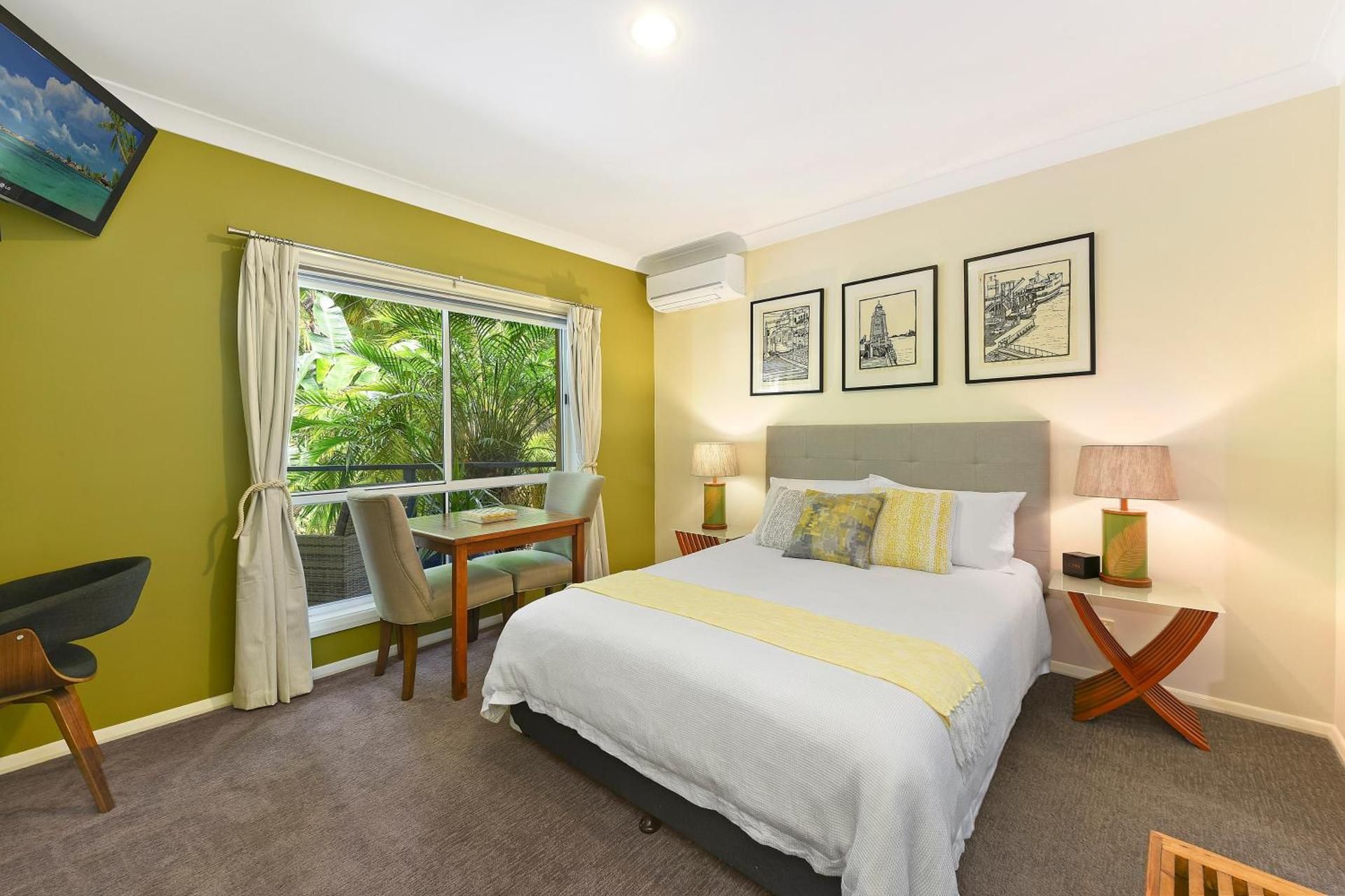 Queen Room
