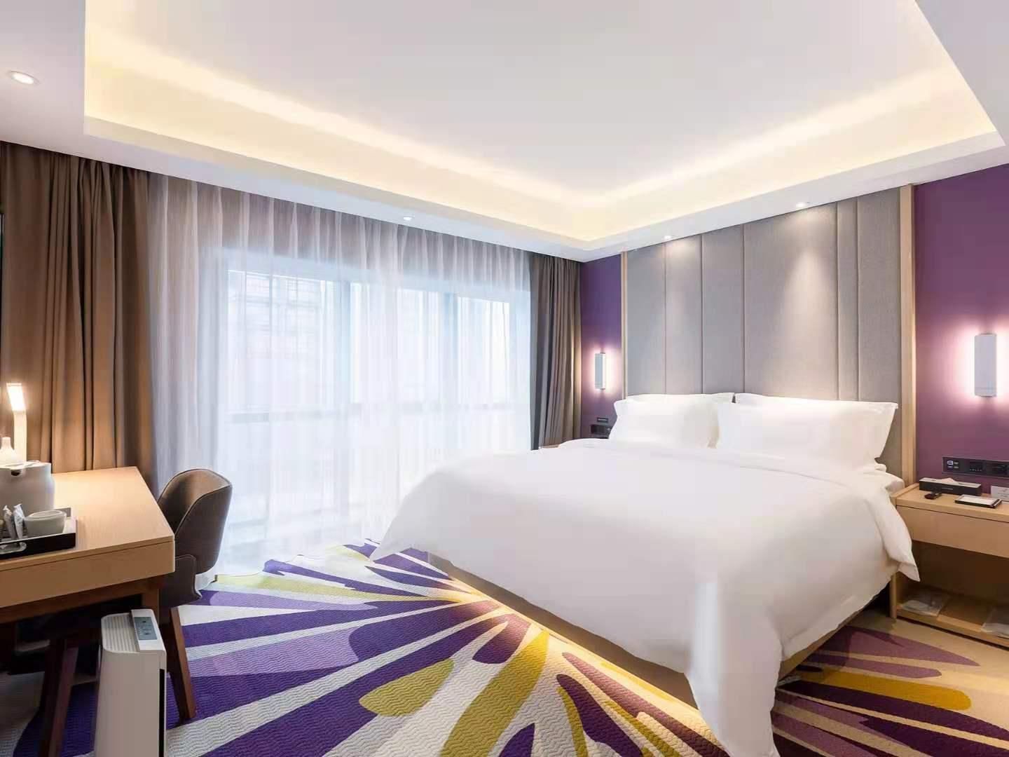 WH - Deluxe Bed Room